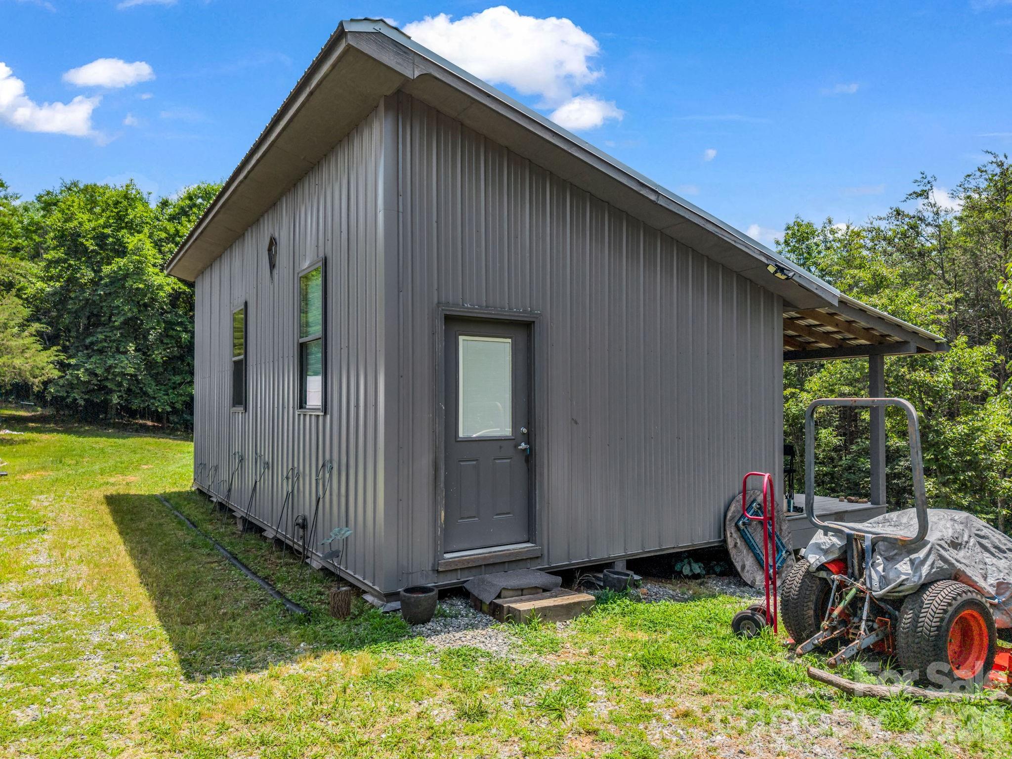 1300 Towery Trace Property Photo 31