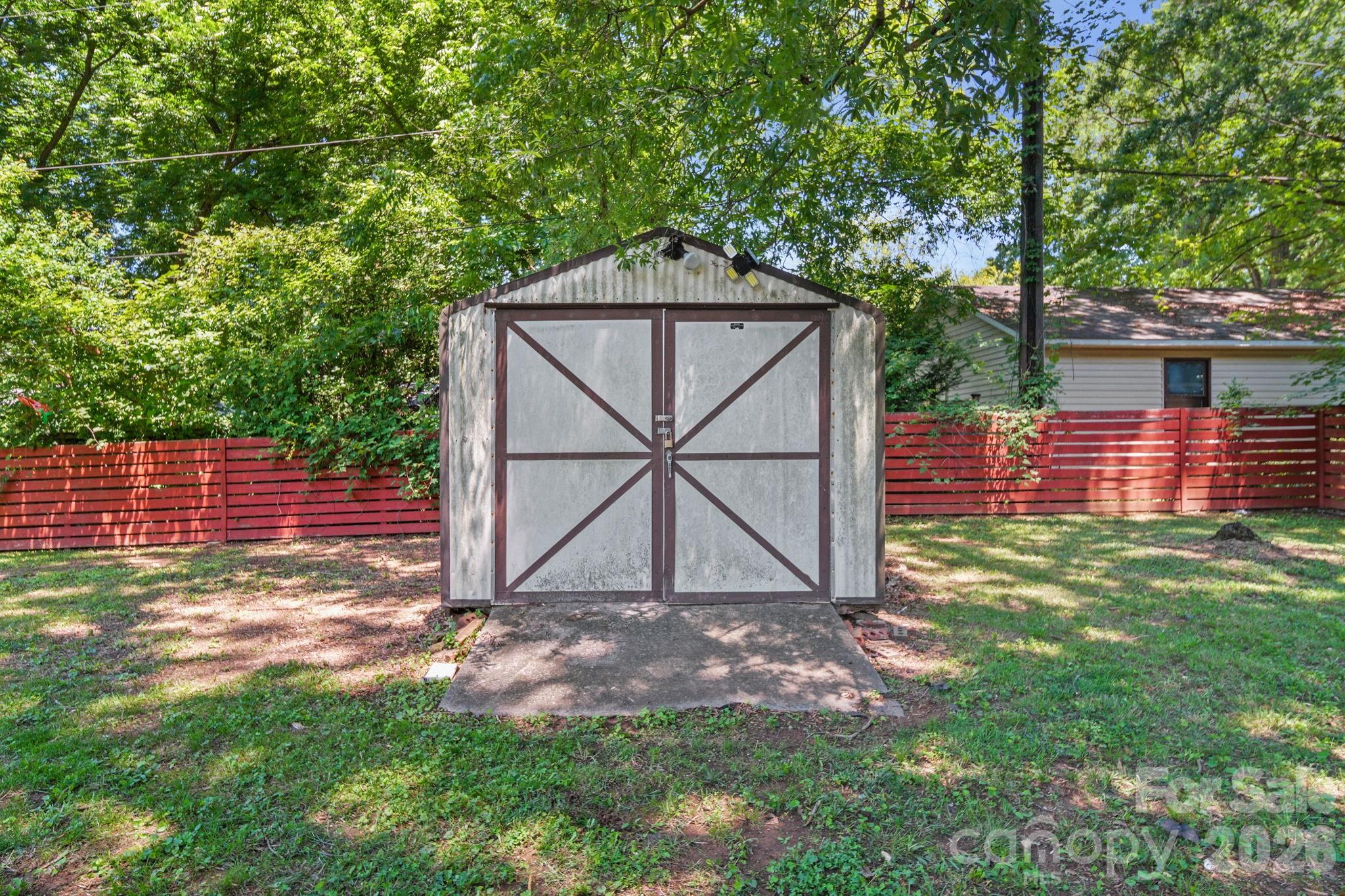 5329 Providence Road Property Photo 36