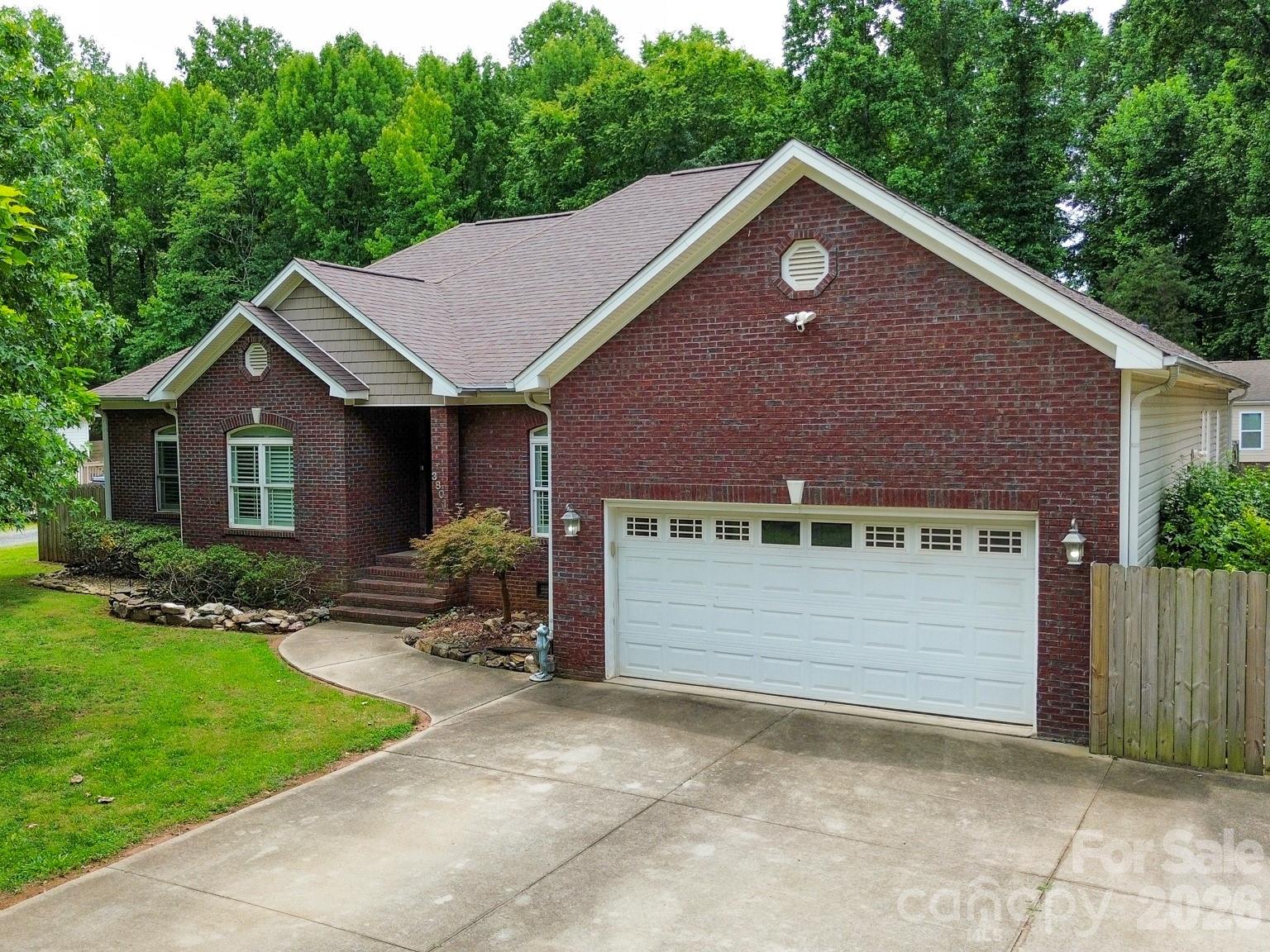 3801 Hayden Drive Property Photo 2