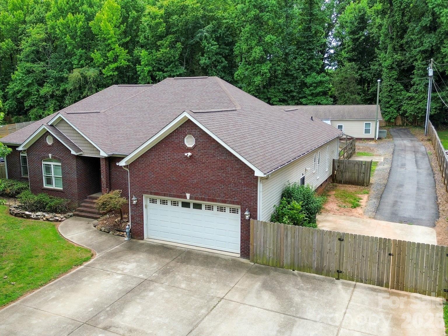 3801 Hayden Drive Property Photo 4