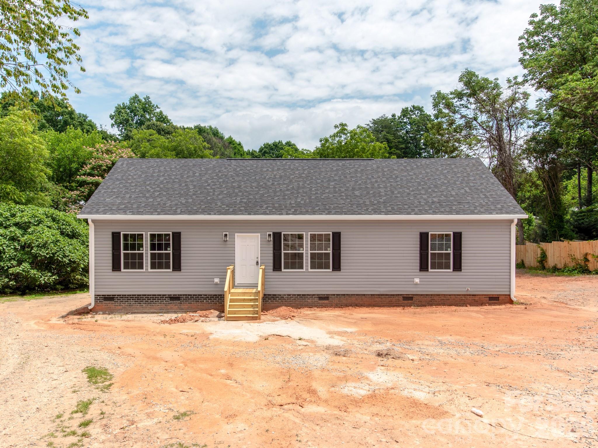 391 Stutts Road Property Photo 2