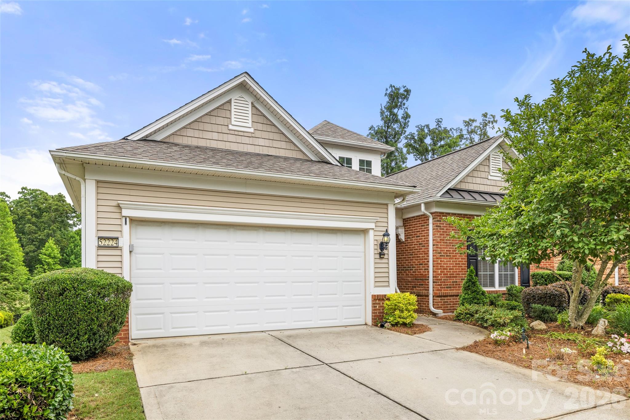 52224 Longspur Lane Property Photo 4