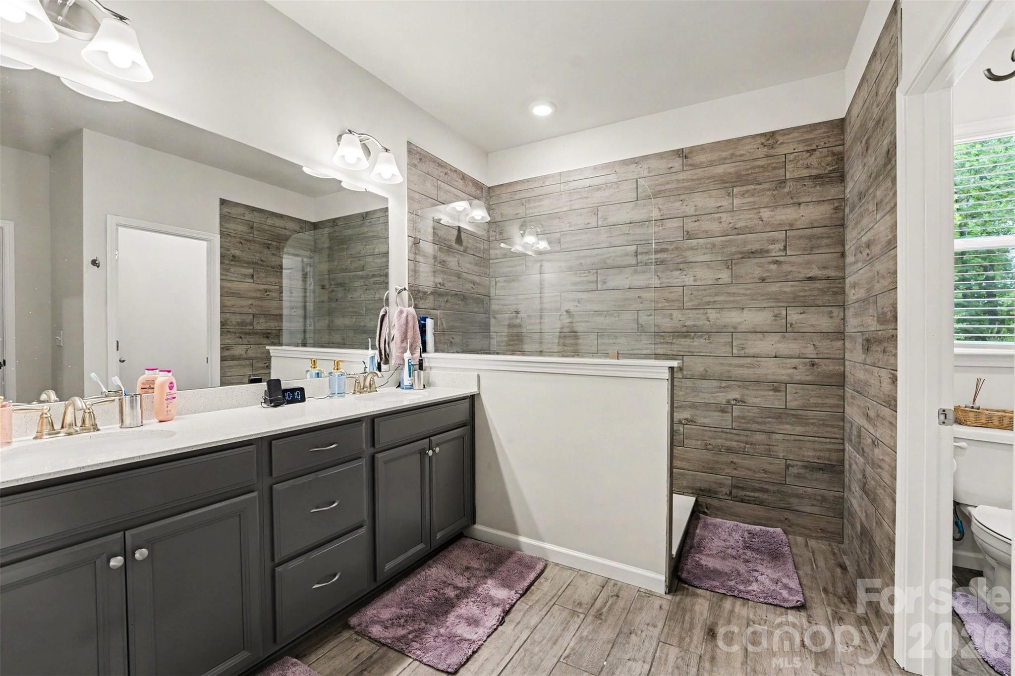 8216 Merryvale Lane Property Photo 12