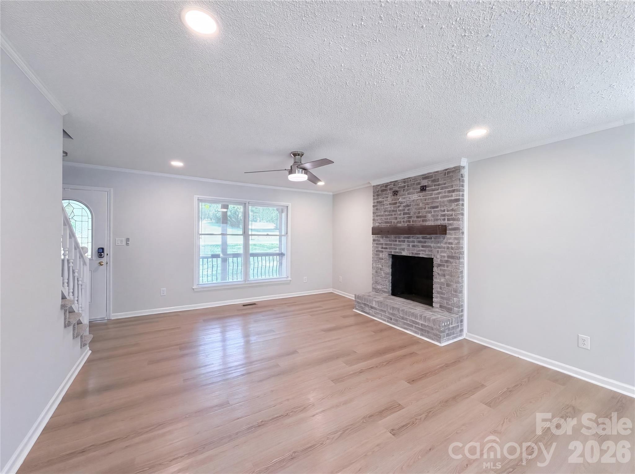 609 Ginger Drive Property Photo 3