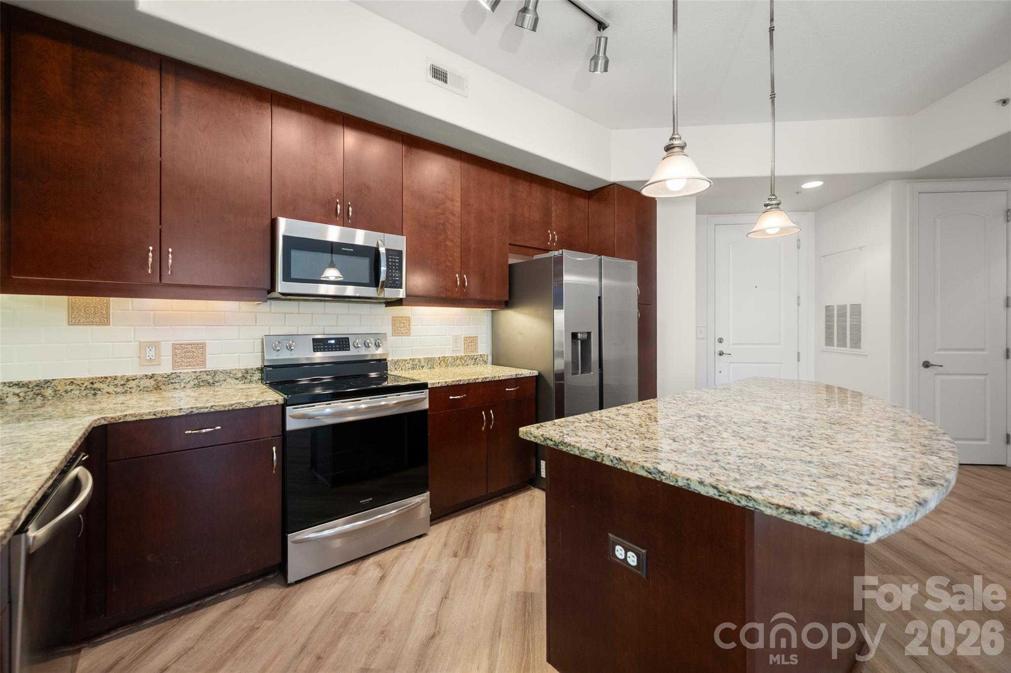 4620 Piedmont Row Drive 304 Property Photo 1