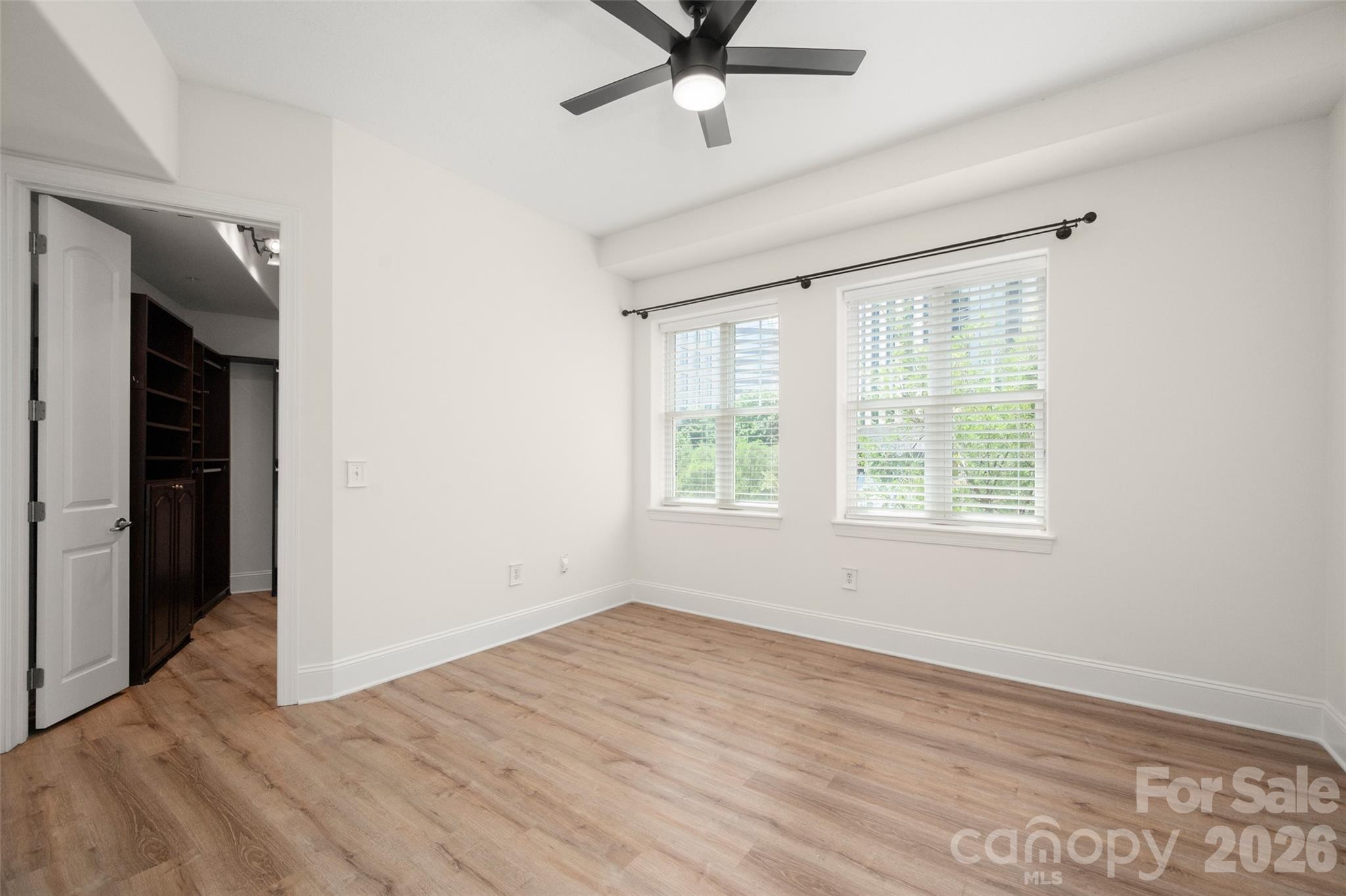 4620 Piedmont Row Drive 304 Property Photo 12