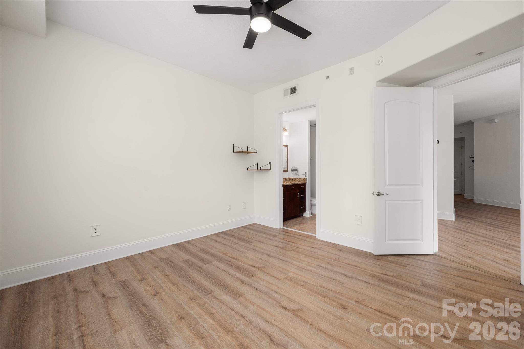 4620 Piedmont Row Drive 304 Property Photo 13