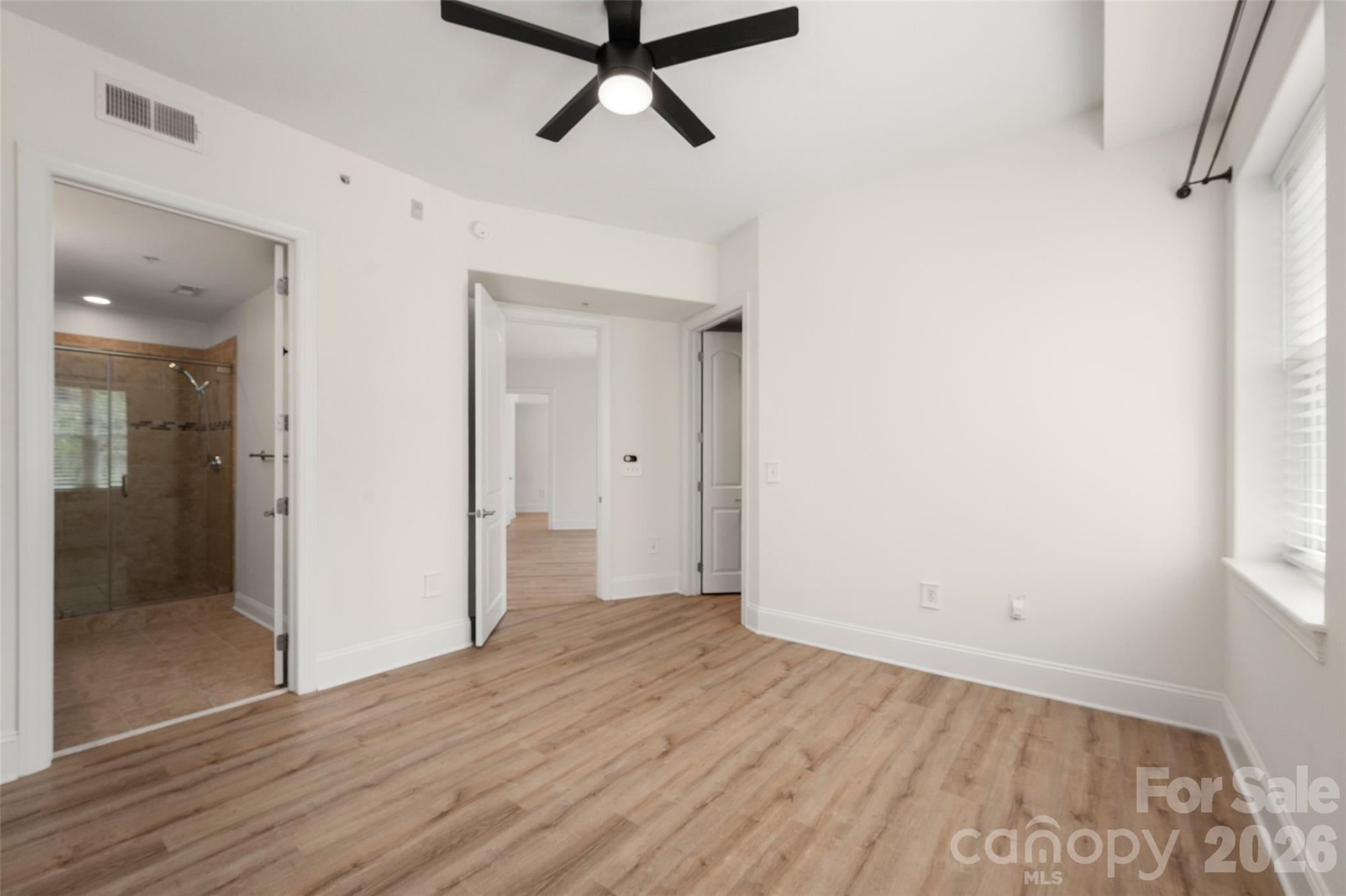 4620 Piedmont Row Drive 304 Property Photo 14