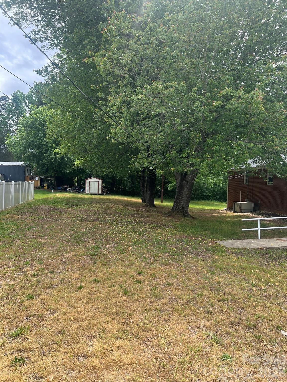 219 Jackson Avenue Property Photo 2