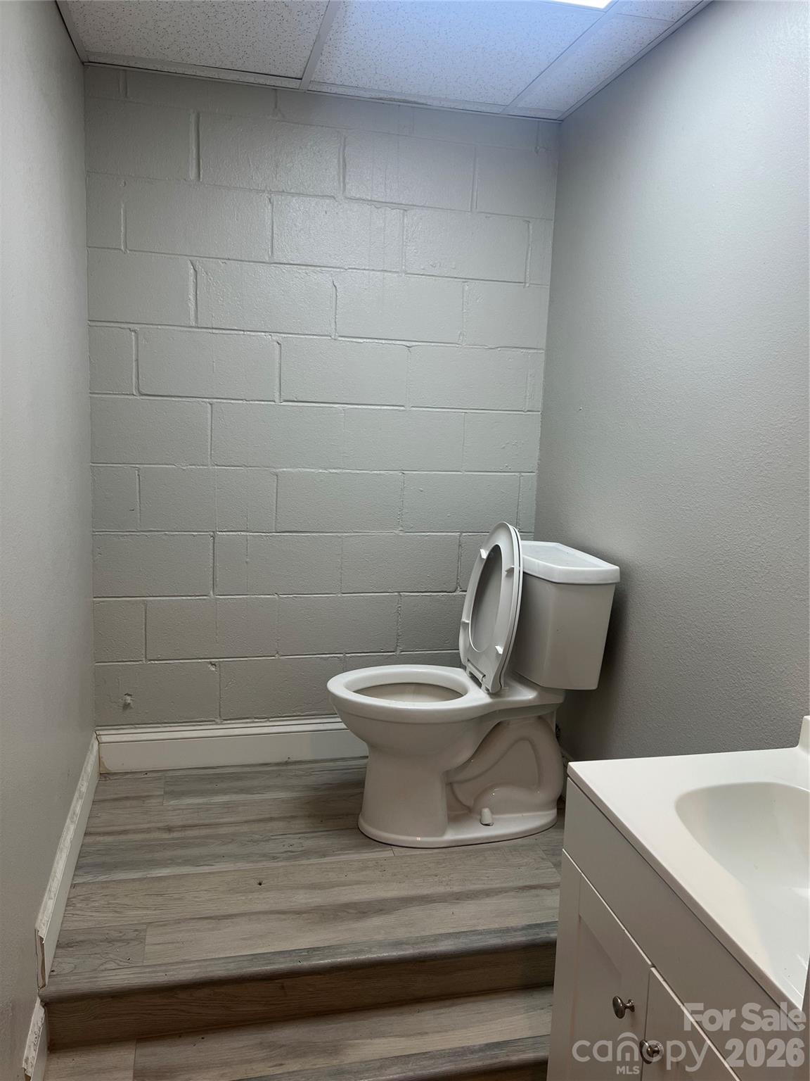 219 Jackson Avenue Property Photo 6
