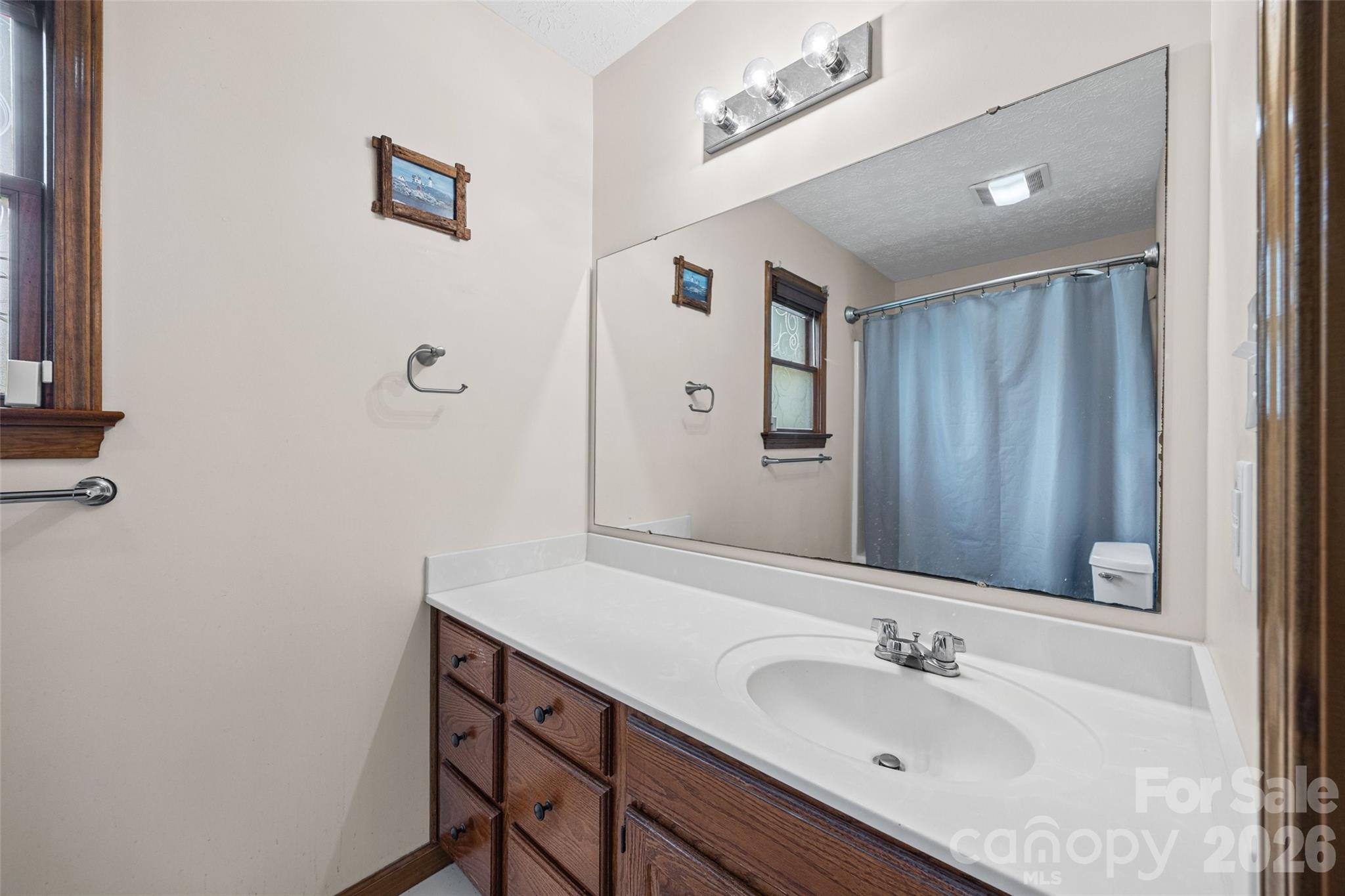 4108 Lydia Suzanne Place Property Photo 8
