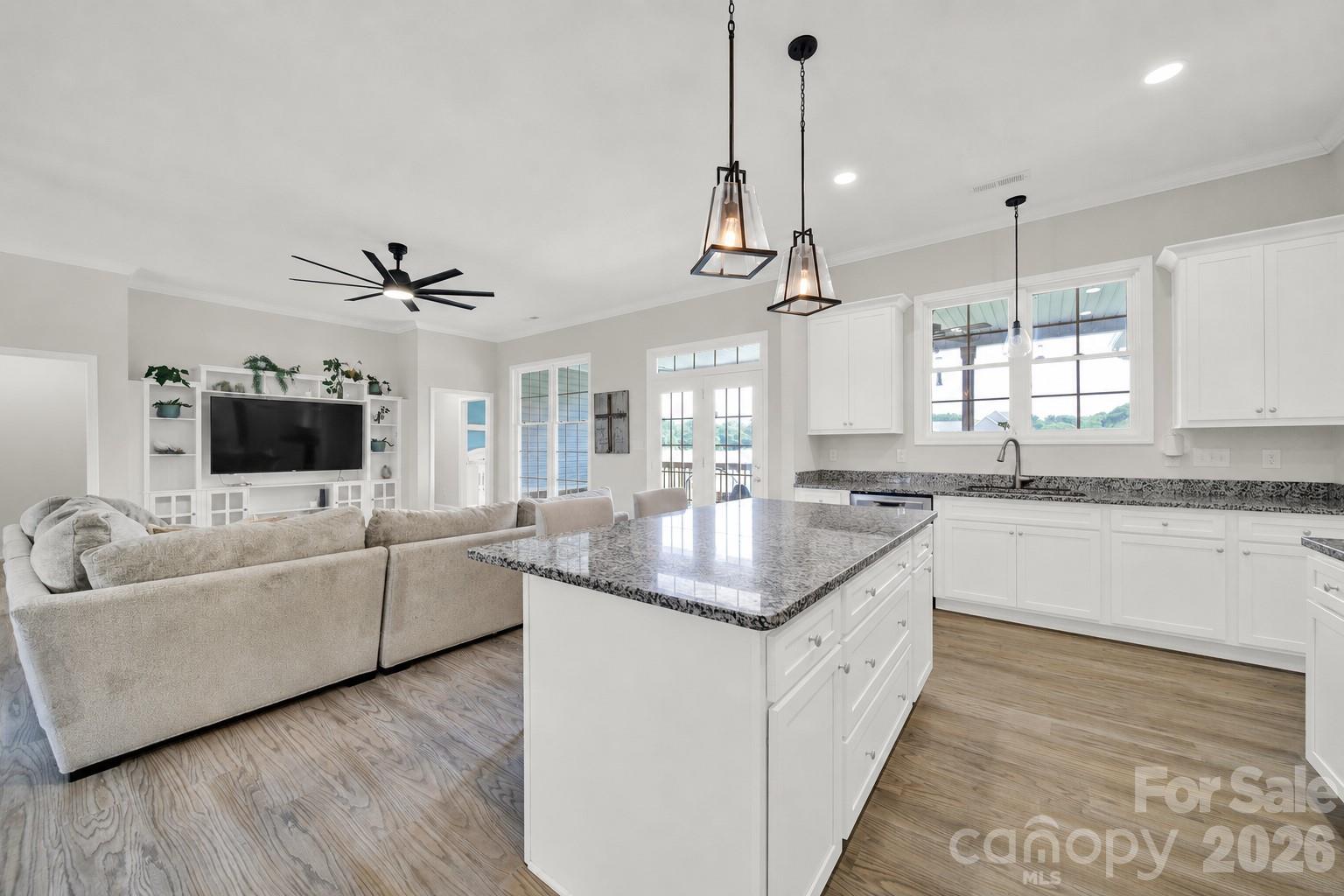 4653 Simpson Road Property Photo 6