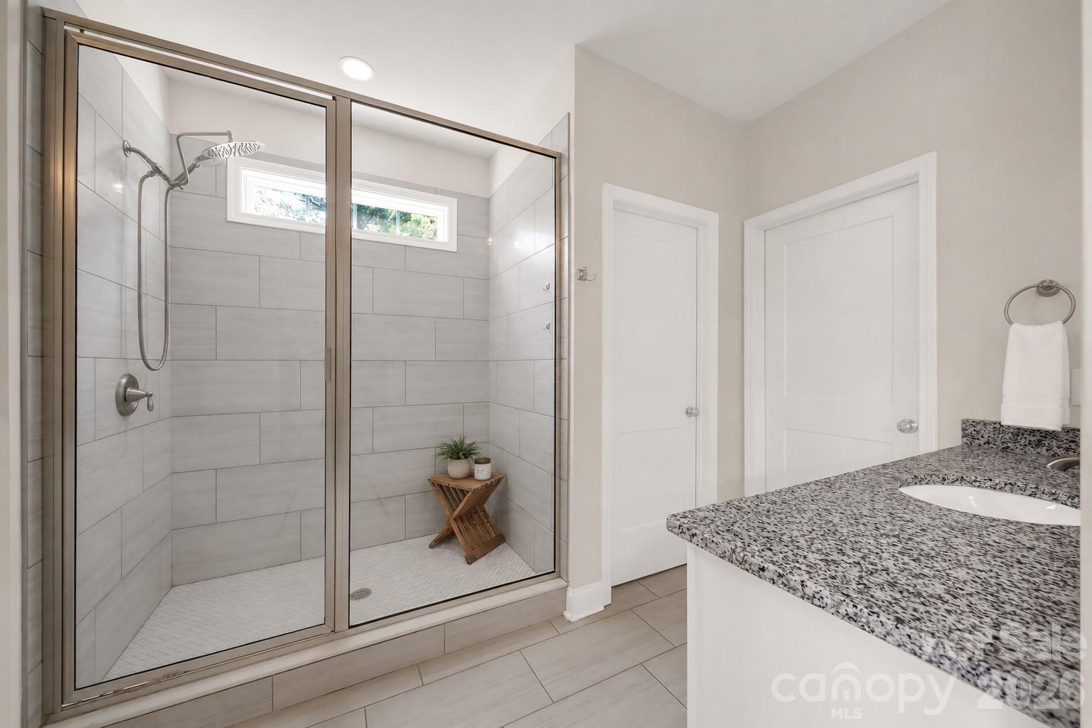 4653 Simpson Road Property Photo 13