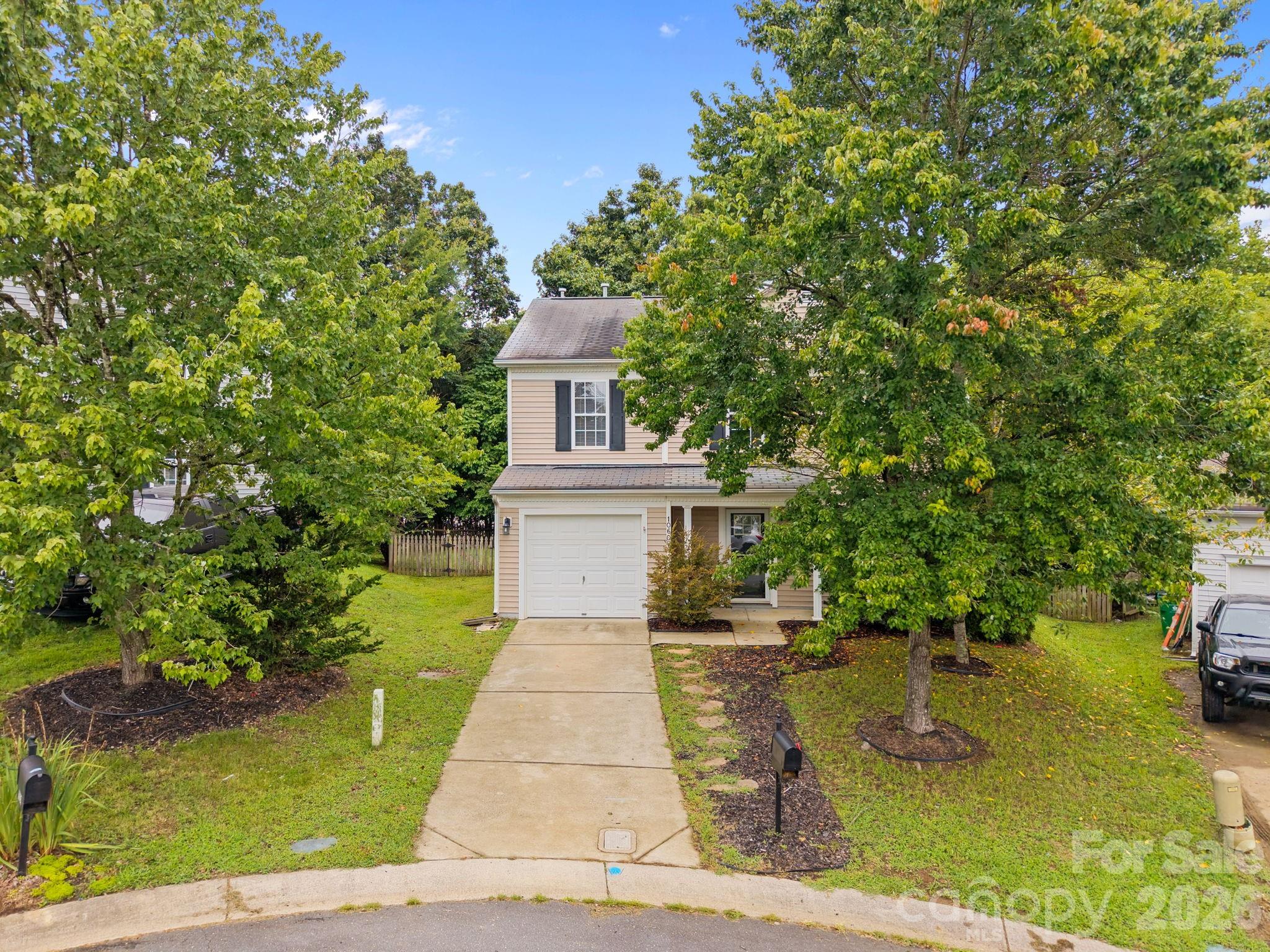 10609 Spring Rain Court Property Photo 4
