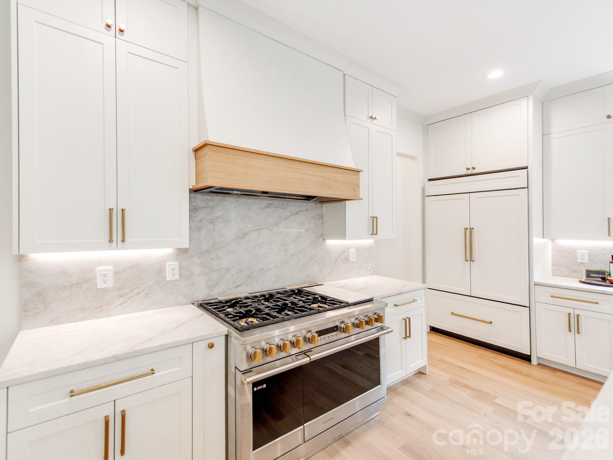 4627 Water Oak Road Property Photo 11