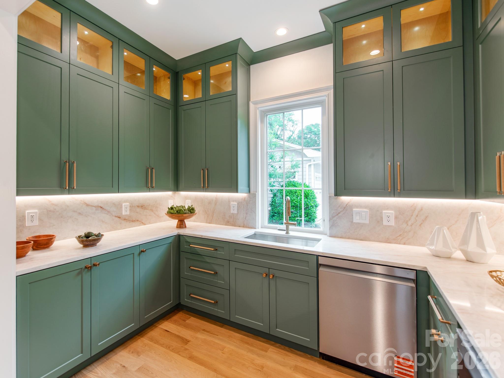 4627 Water Oak Road Property Photo 13