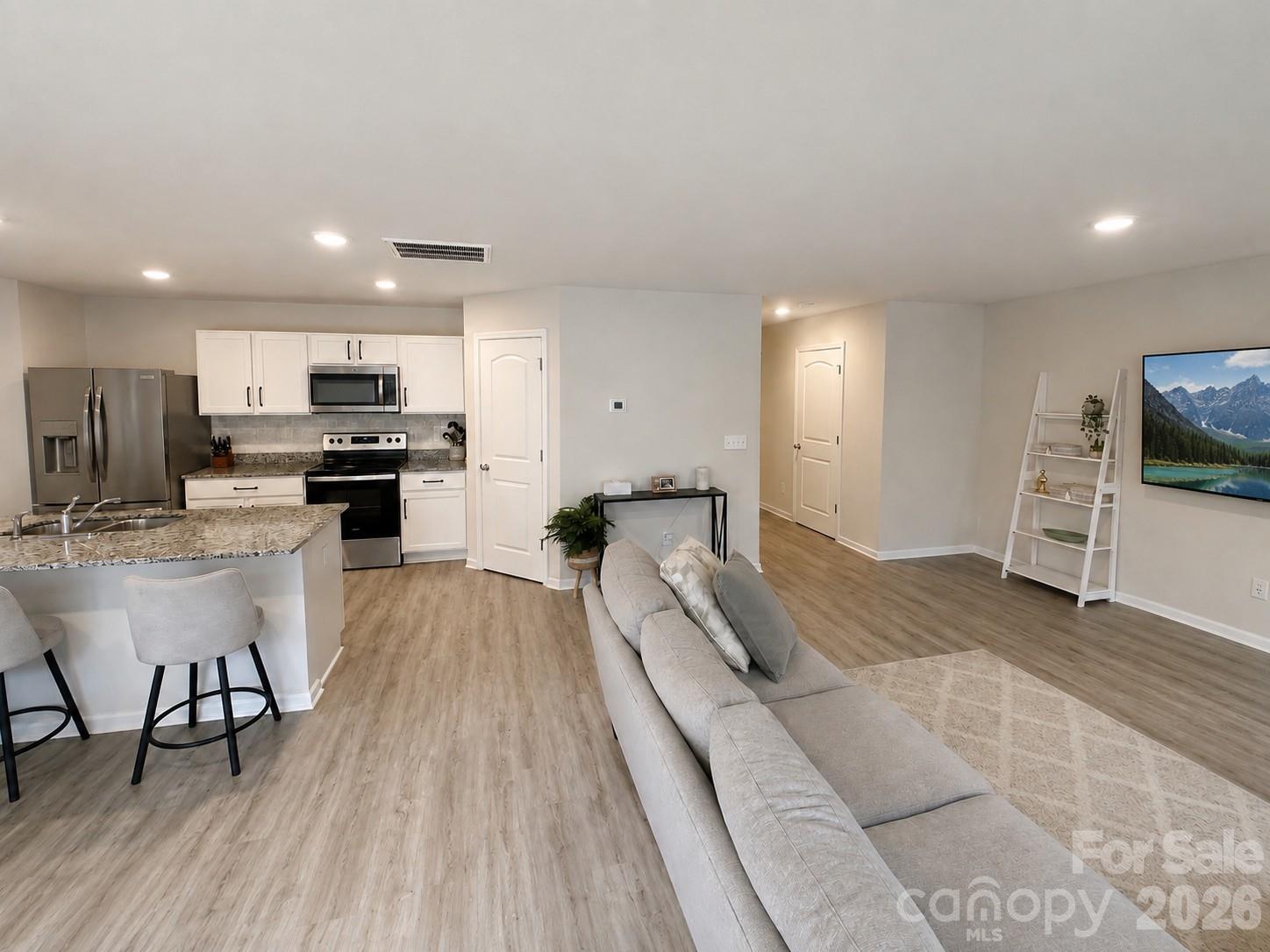 4820 Stone Drive Property Photo 9