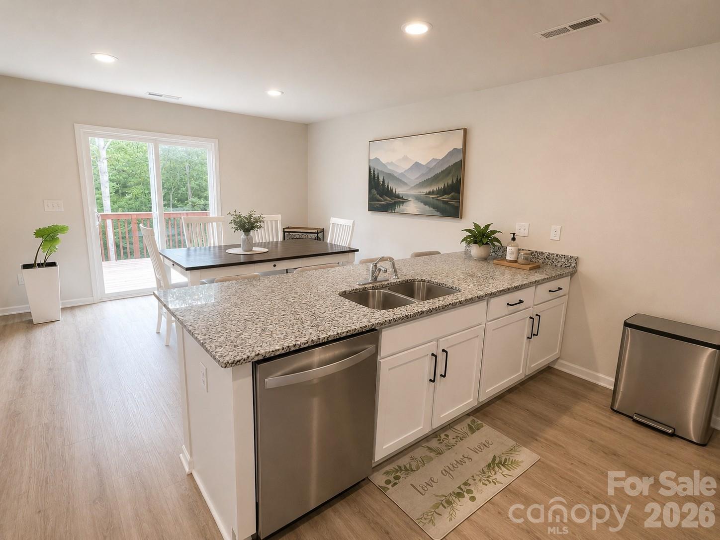 4820 Stone Drive Property Photo 10