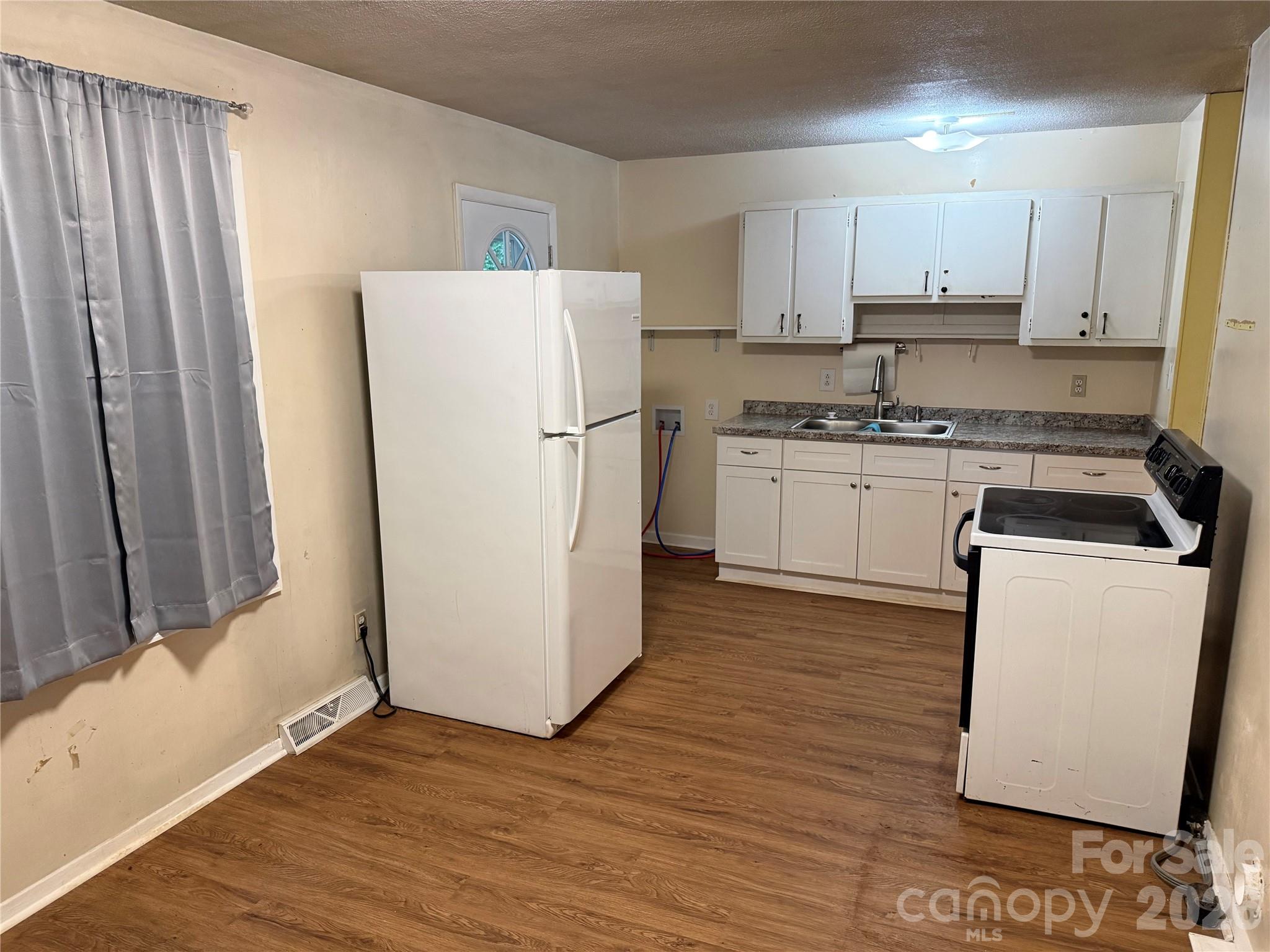 2609 Alleghany Street Property Photo 6