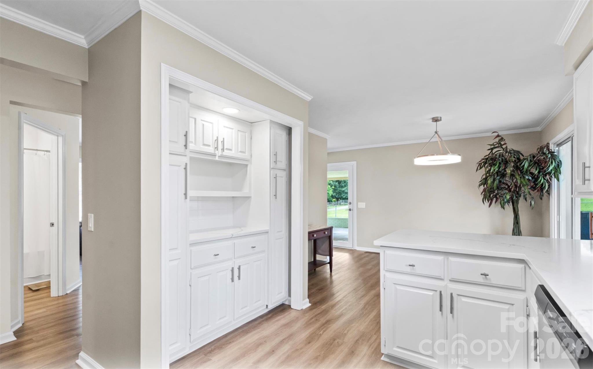 2910 Floral Drive Property Photo 10