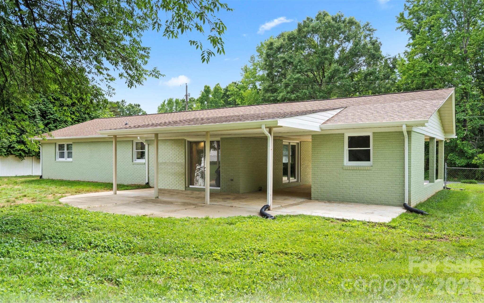 2910 Floral Drive Property Photo 24