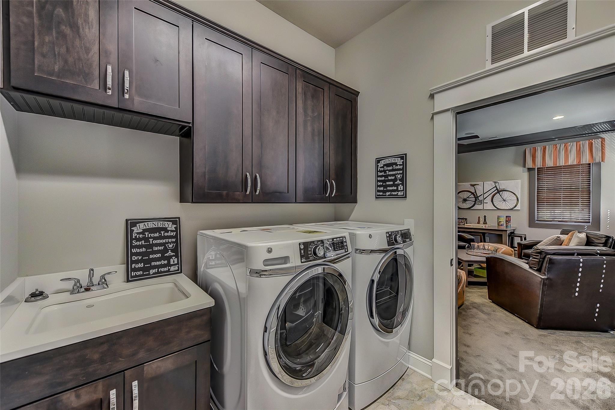 752 Lynderhill Lane Property Photo 11