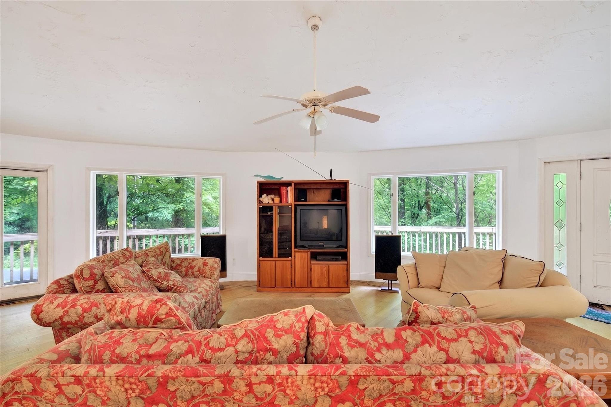1614 Gateway Parkway 12 Property Photo 4