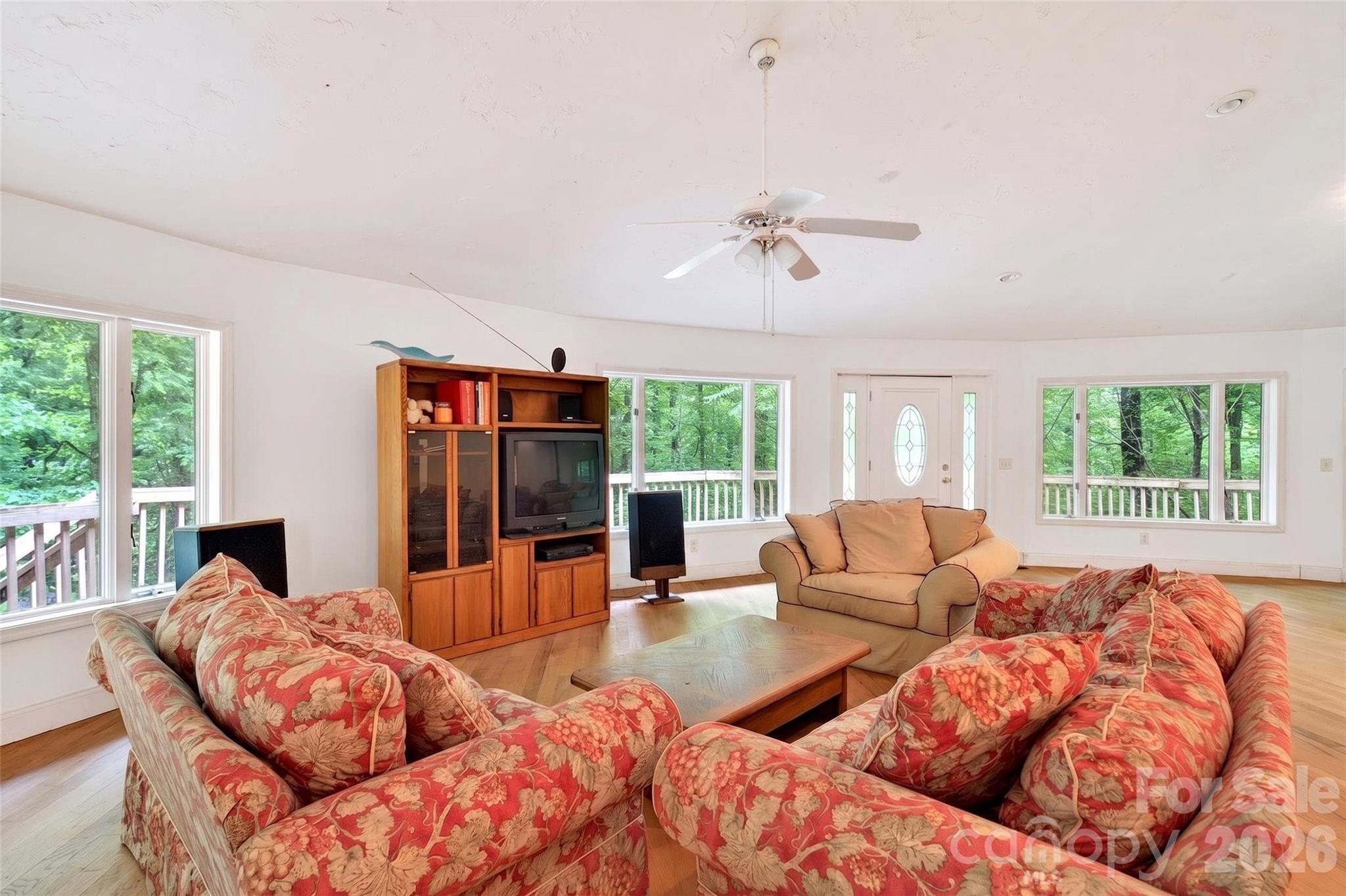 1614 Gateway Parkway 12 Property Photo 5