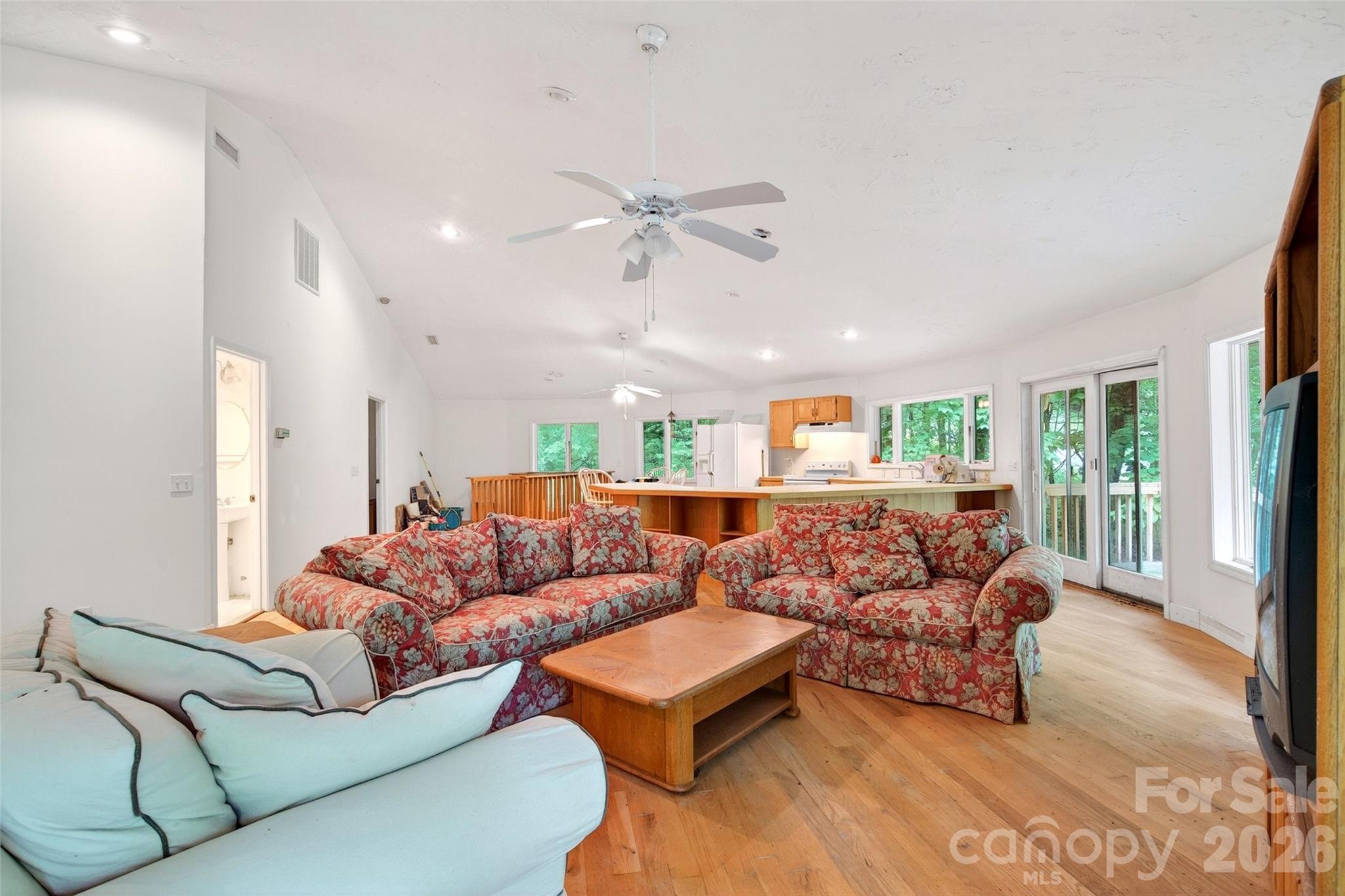 1614 Gateway Parkway 12 Property Photo 7