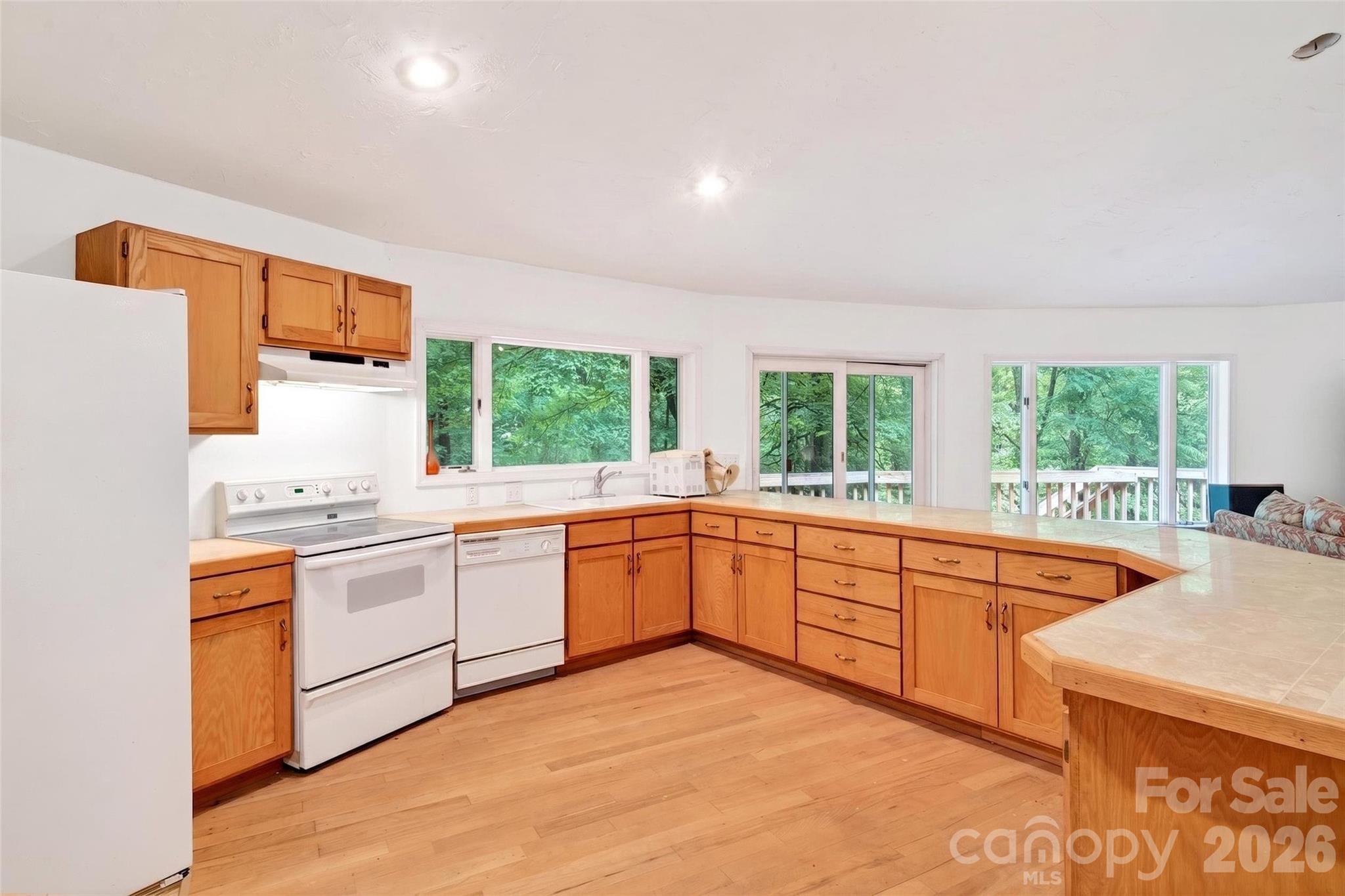 1614 Gateway Parkway 12 Property Photo 16
