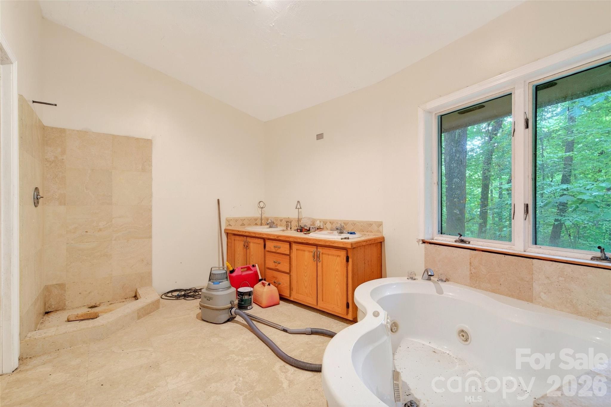 1614 Gateway Parkway 12 Property Photo 24