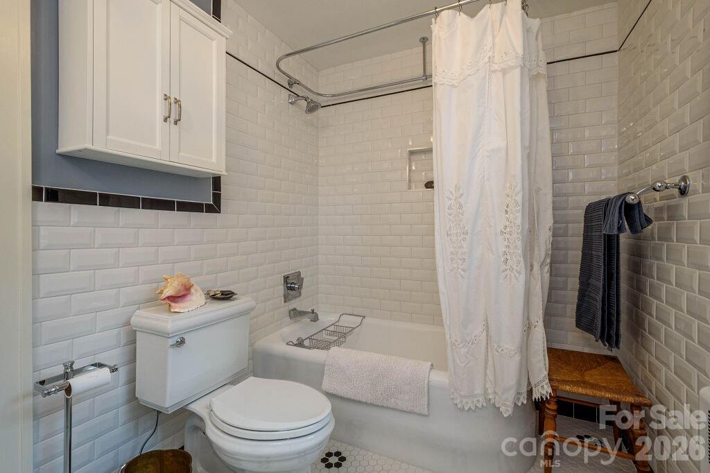 832 4th Avenue Property Photo 31
