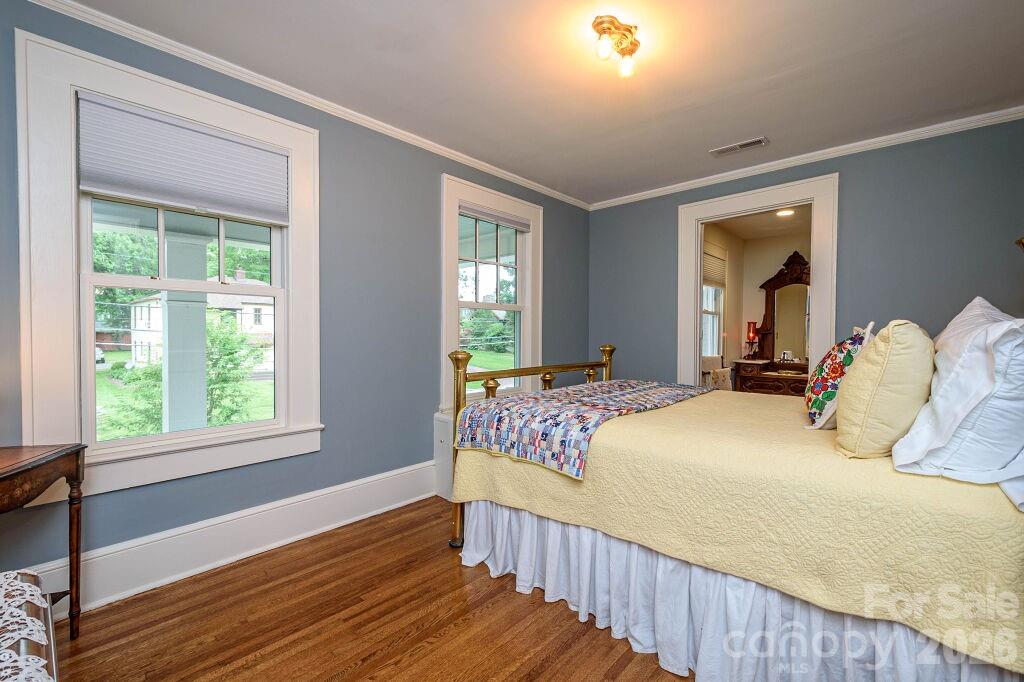 832 4th Avenue Property Photo 32