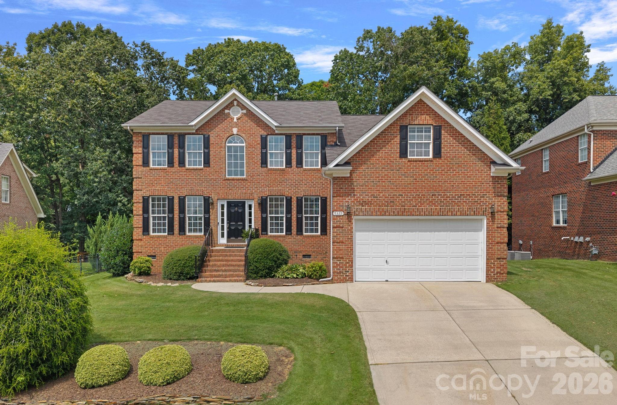 9329 Uxbridge Lane Property Photo 1