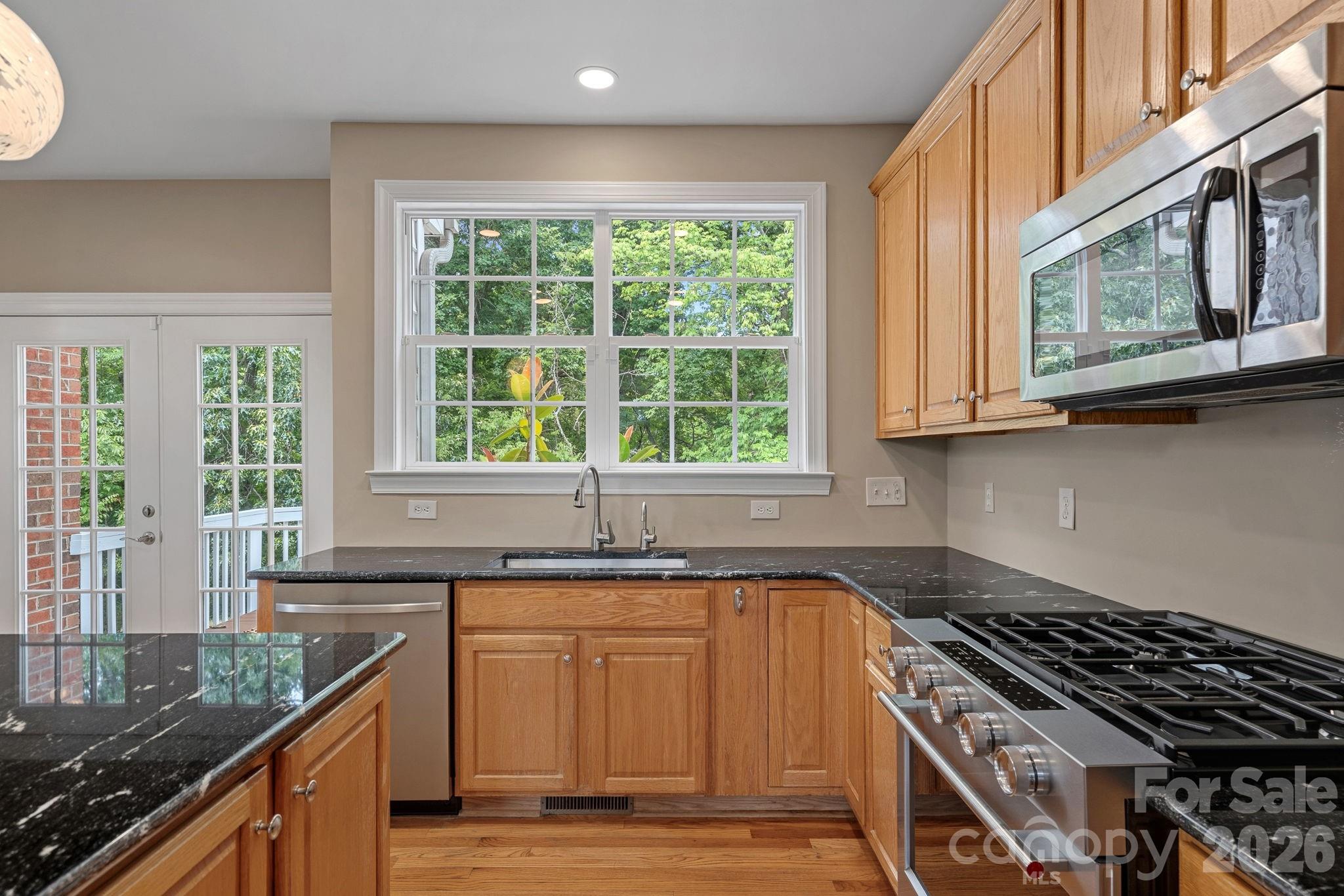 9329 Uxbridge Lane Property Photo 10