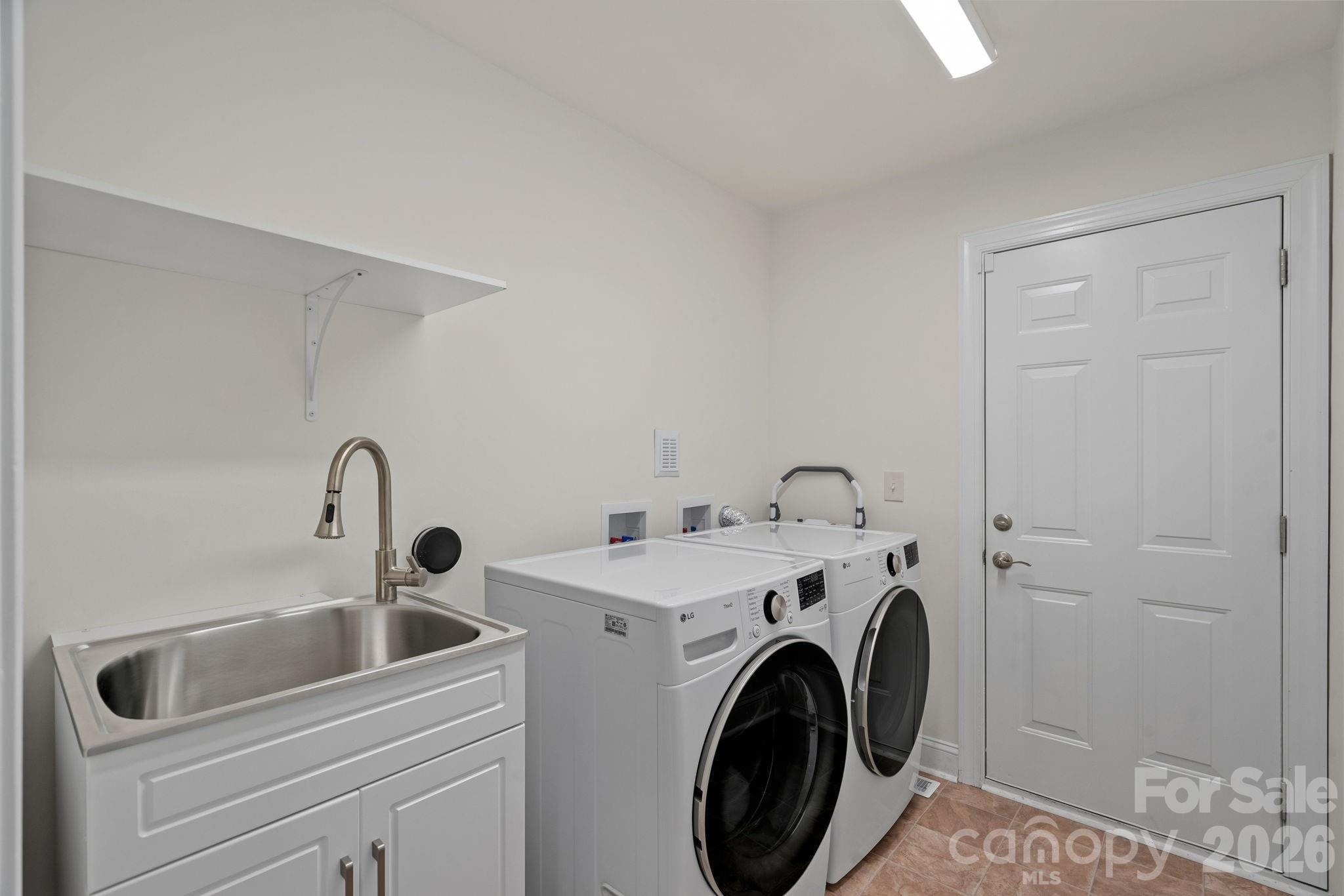 9329 Uxbridge Lane Property Photo 28