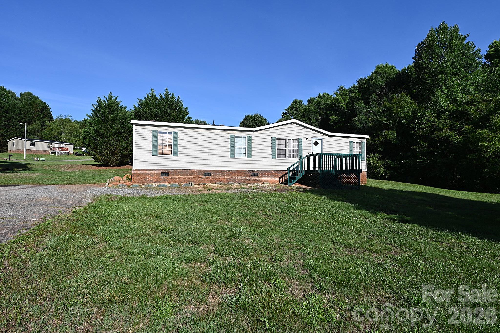 2835 Grace Hill Drive Property Photo 1