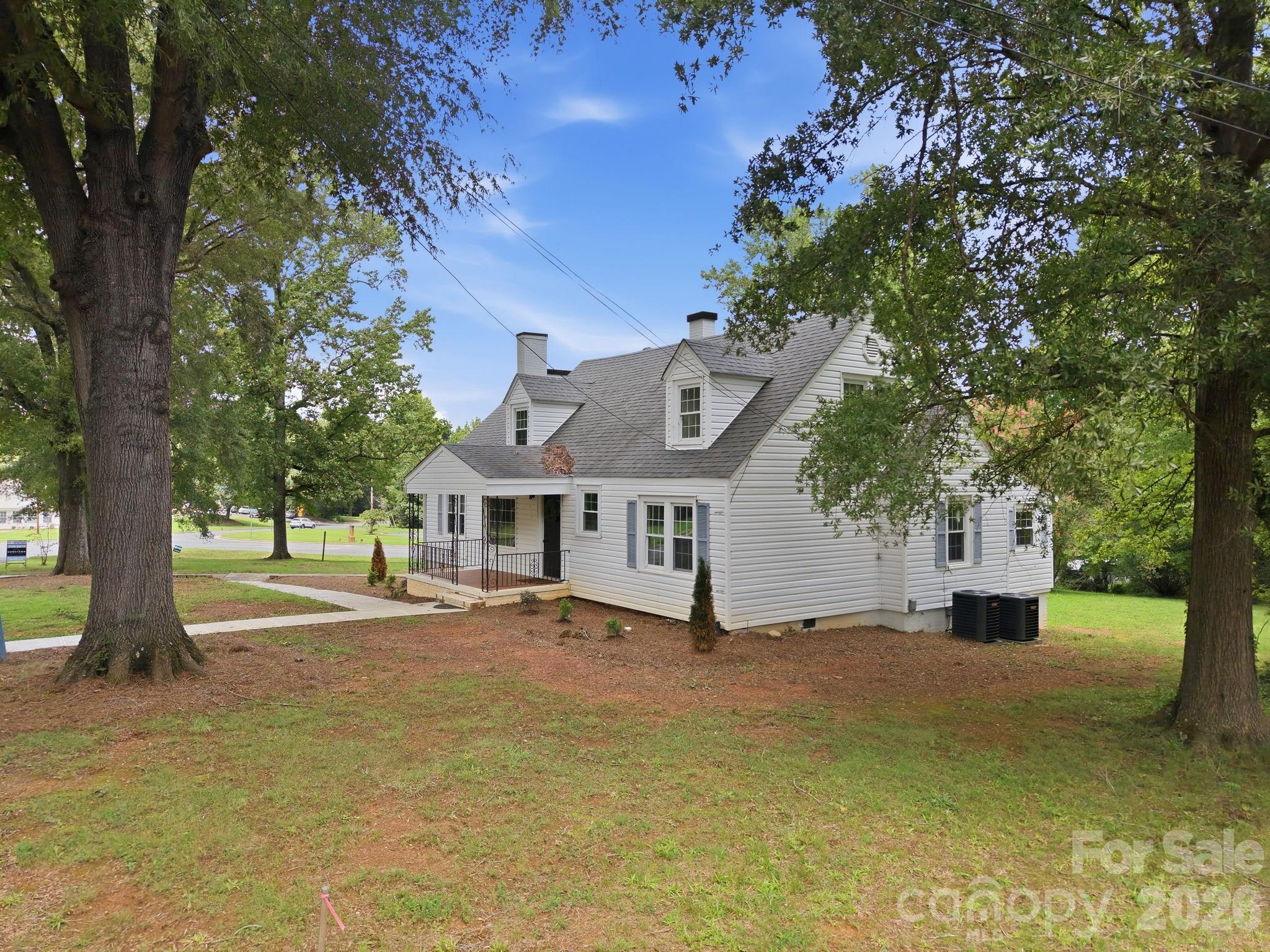 398 Park Road Property Photo 3