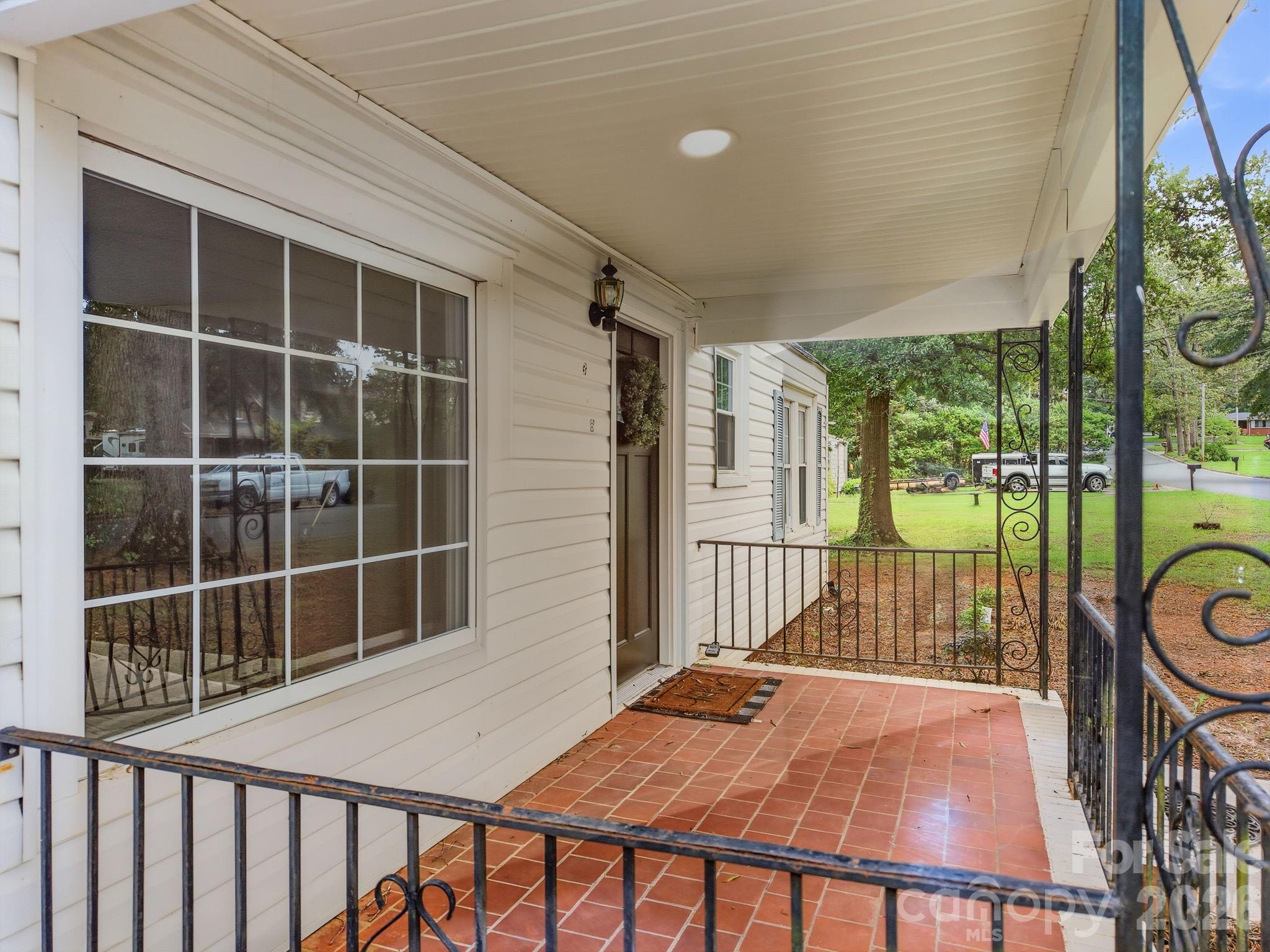 398 Park Road Property Photo 10