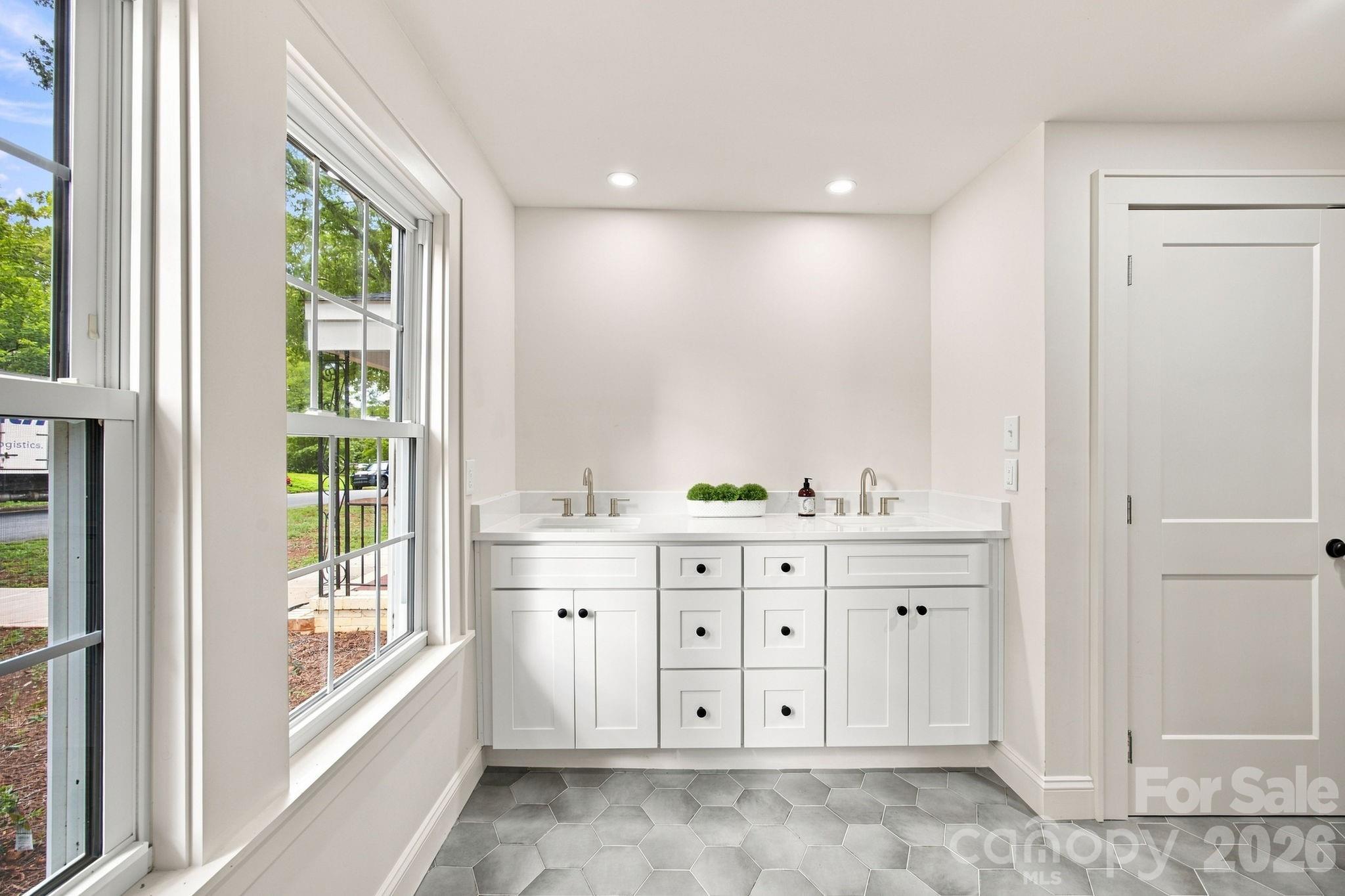 398 Park Road Property Photo 34