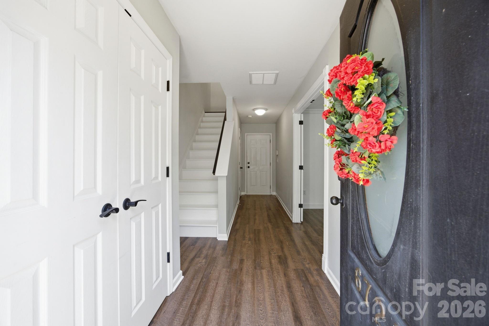 6721 Mountain Majesty Way Property Photo 3