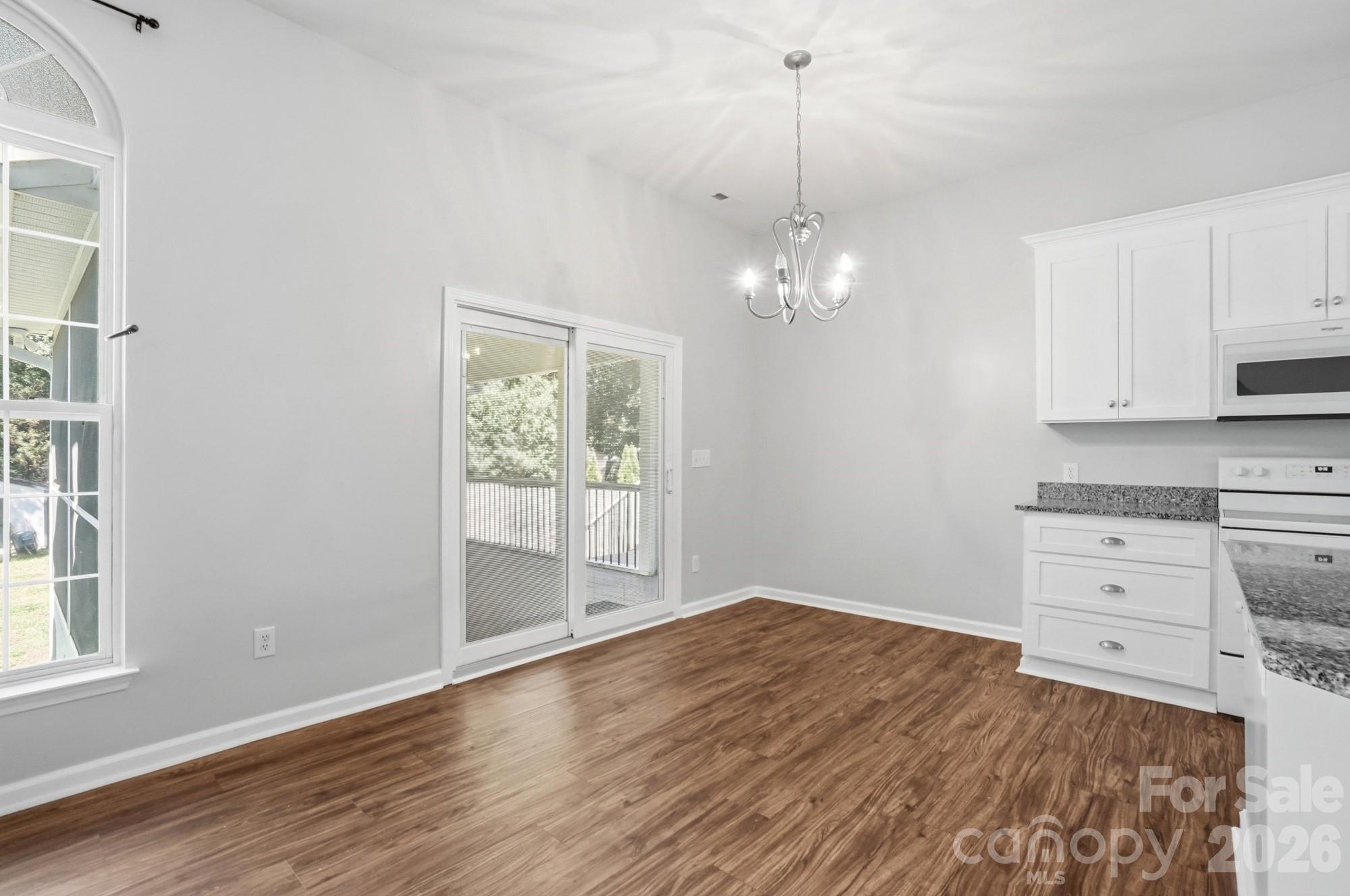 5946 Brookstone Drive Property Photo 9