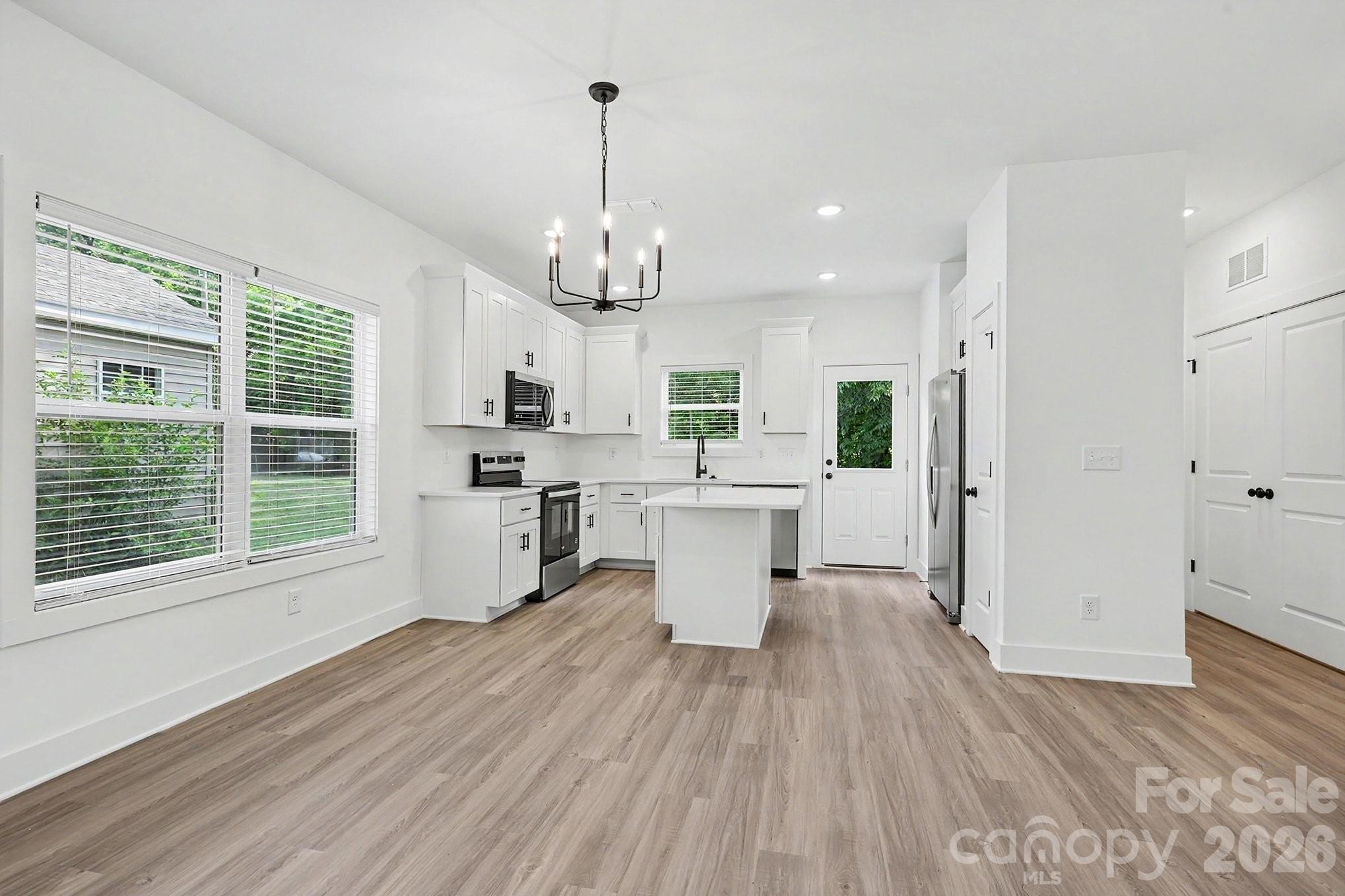 103 Shaver Street Property Photo 6