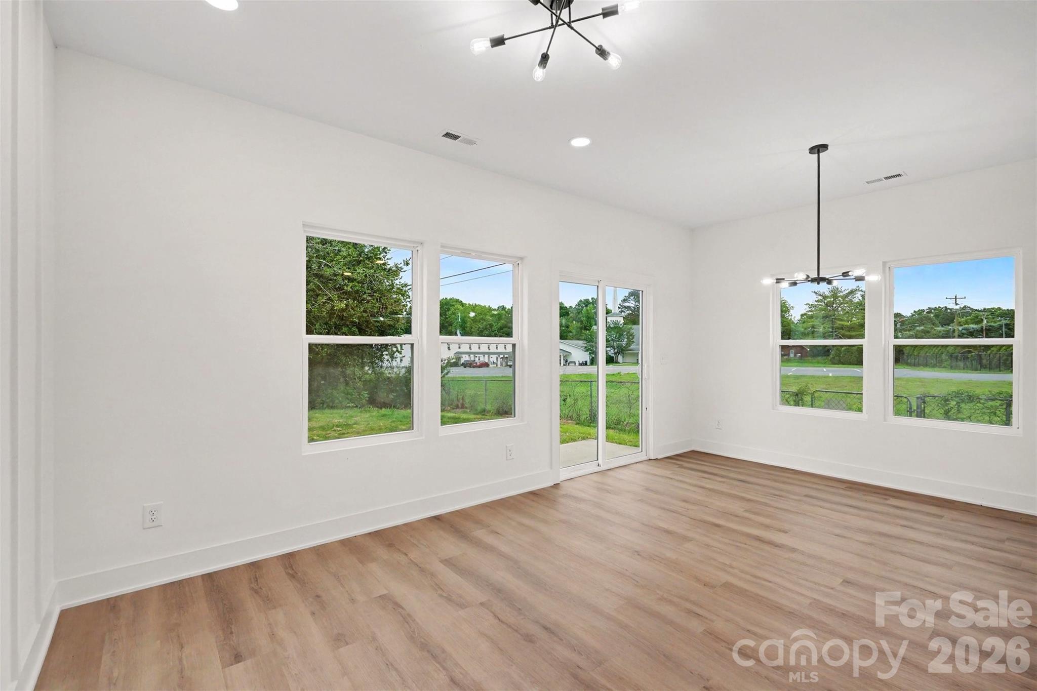 7523/7525 Lawyers Road Property Photo 10