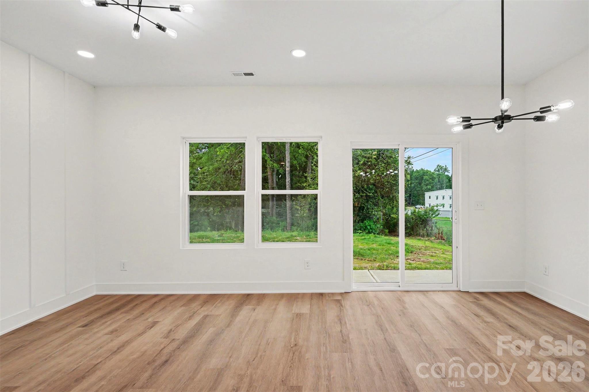 7523/7525 Lawyers Road Property Photo 17