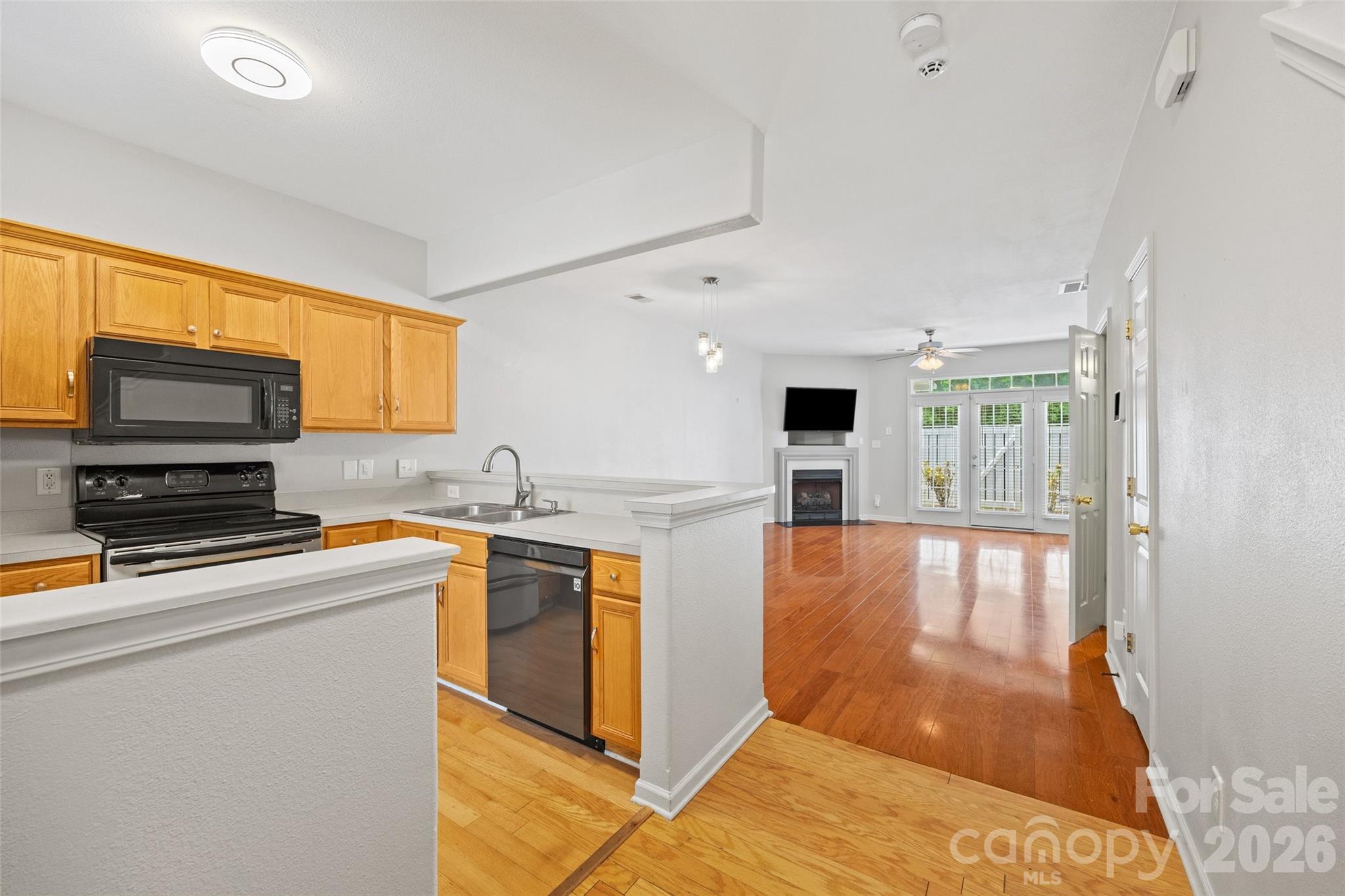 8244 Carob Tree Lane Property Photo 4