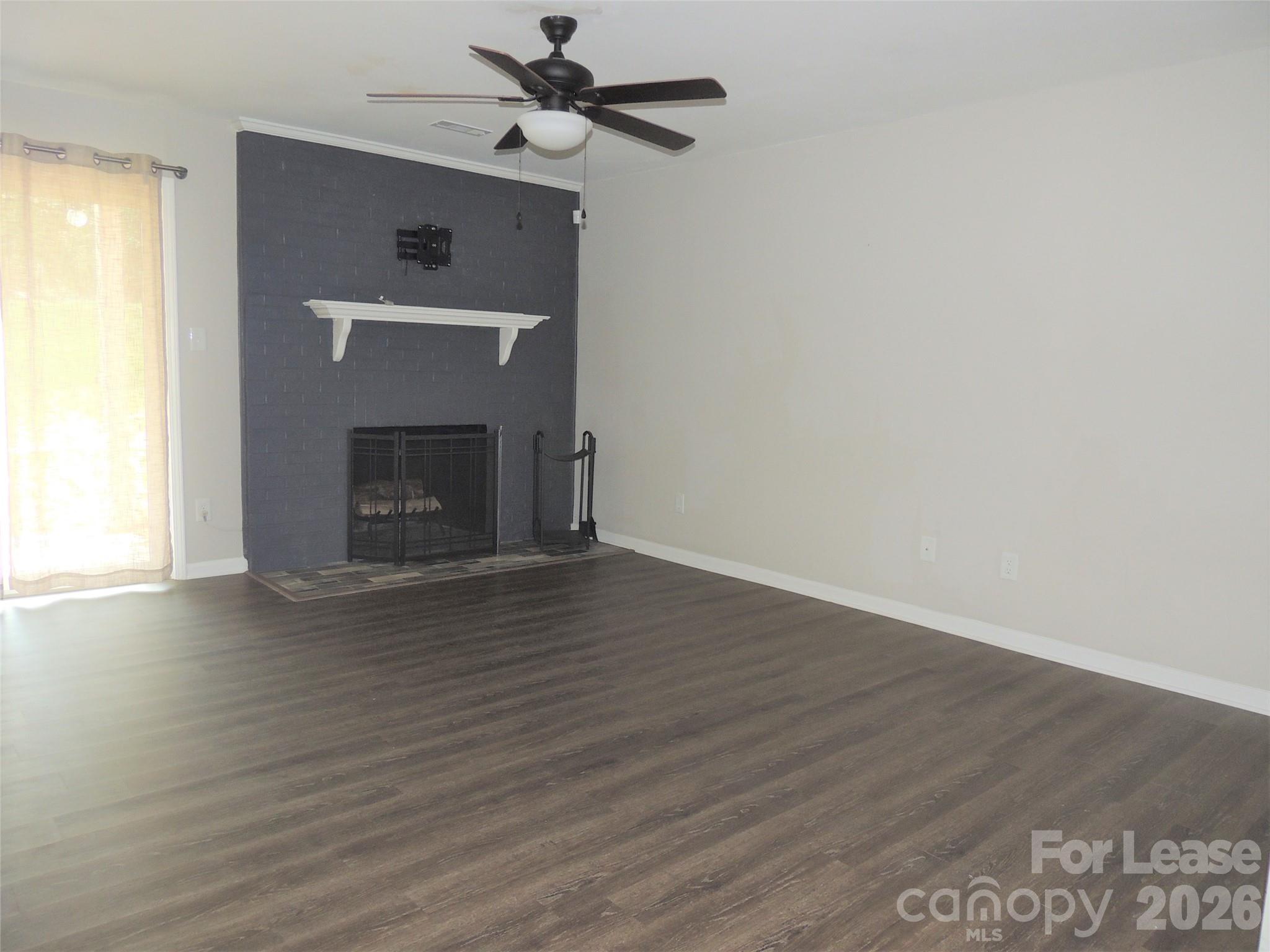 9252 Kings Canyon Drive Property Photo 3