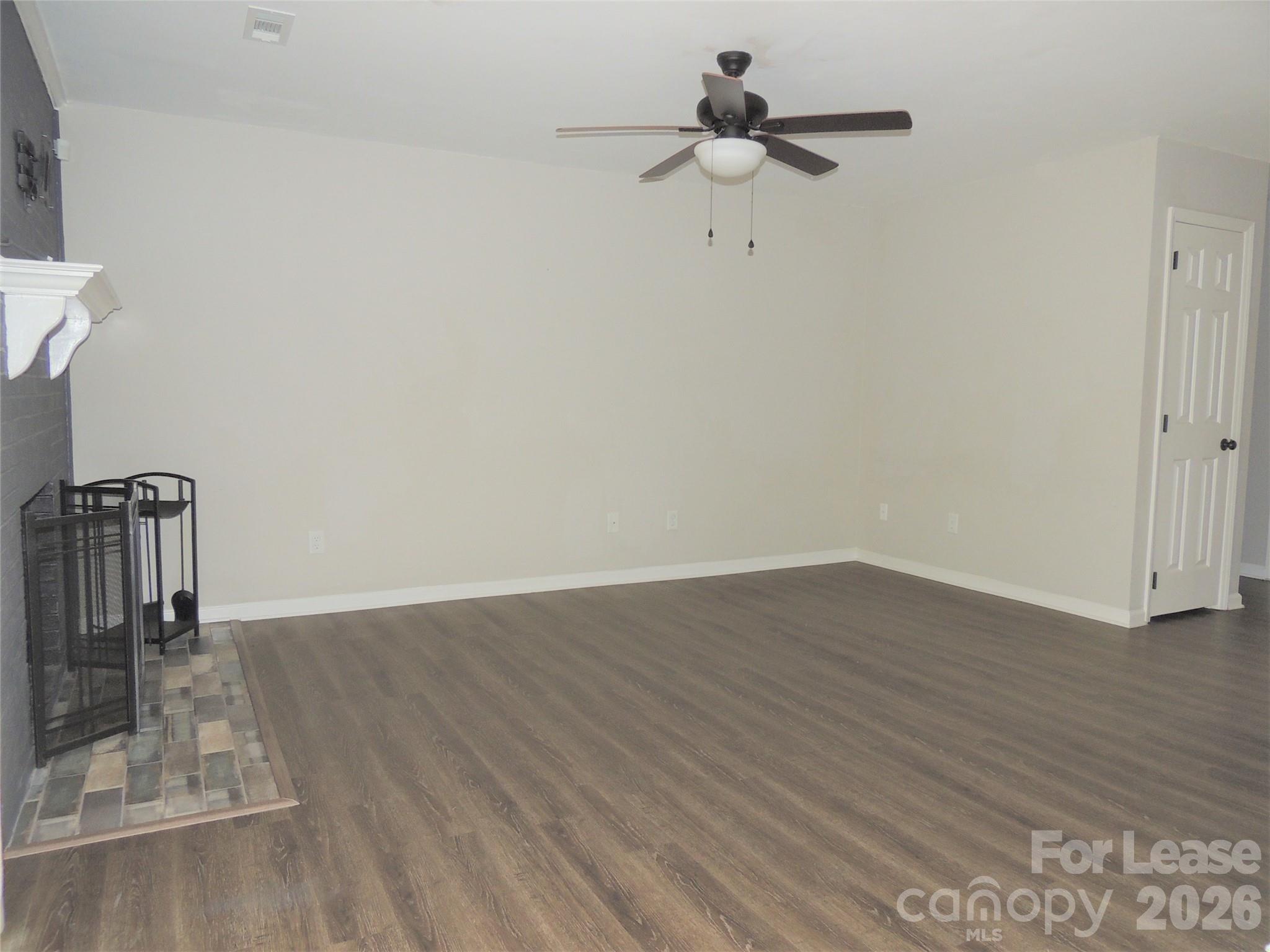 9252 Kings Canyon Drive Property Photo 4