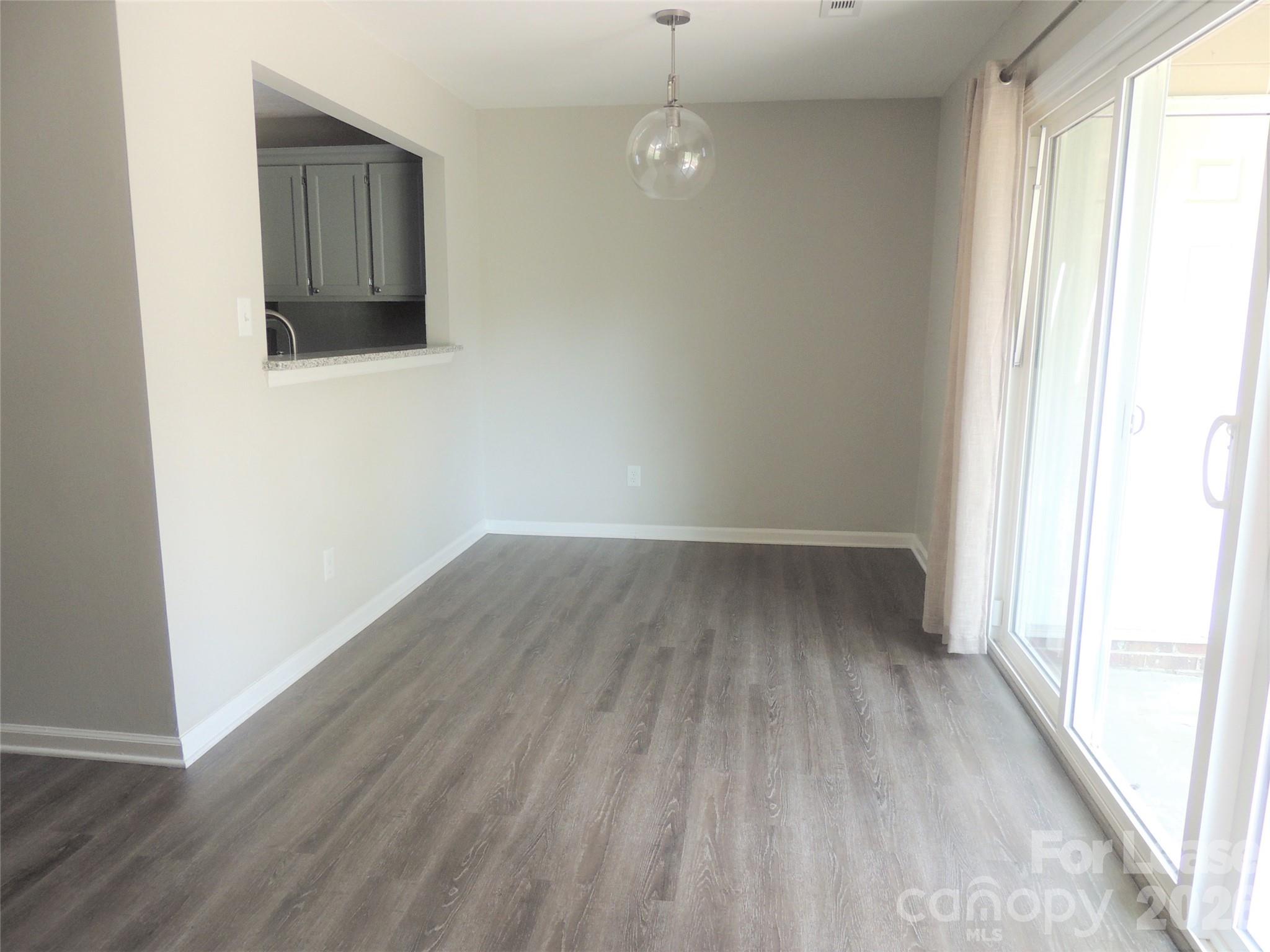 9252 Kings Canyon Drive Property Photo 5