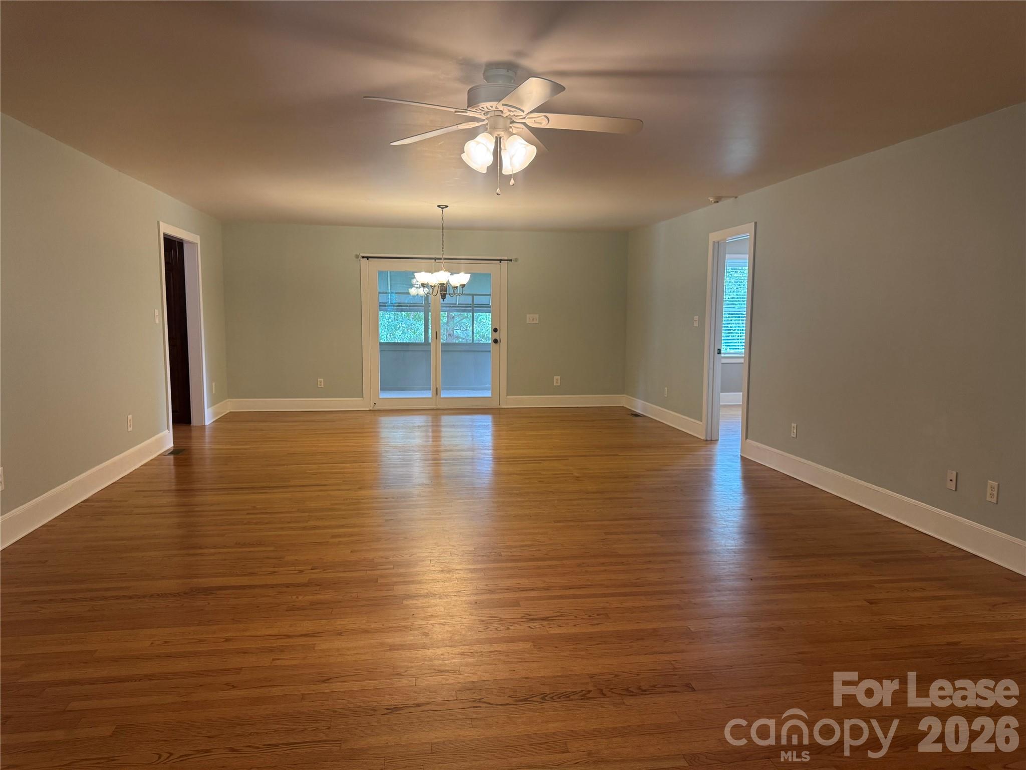 8024 Bradford Lane Property Photo 4